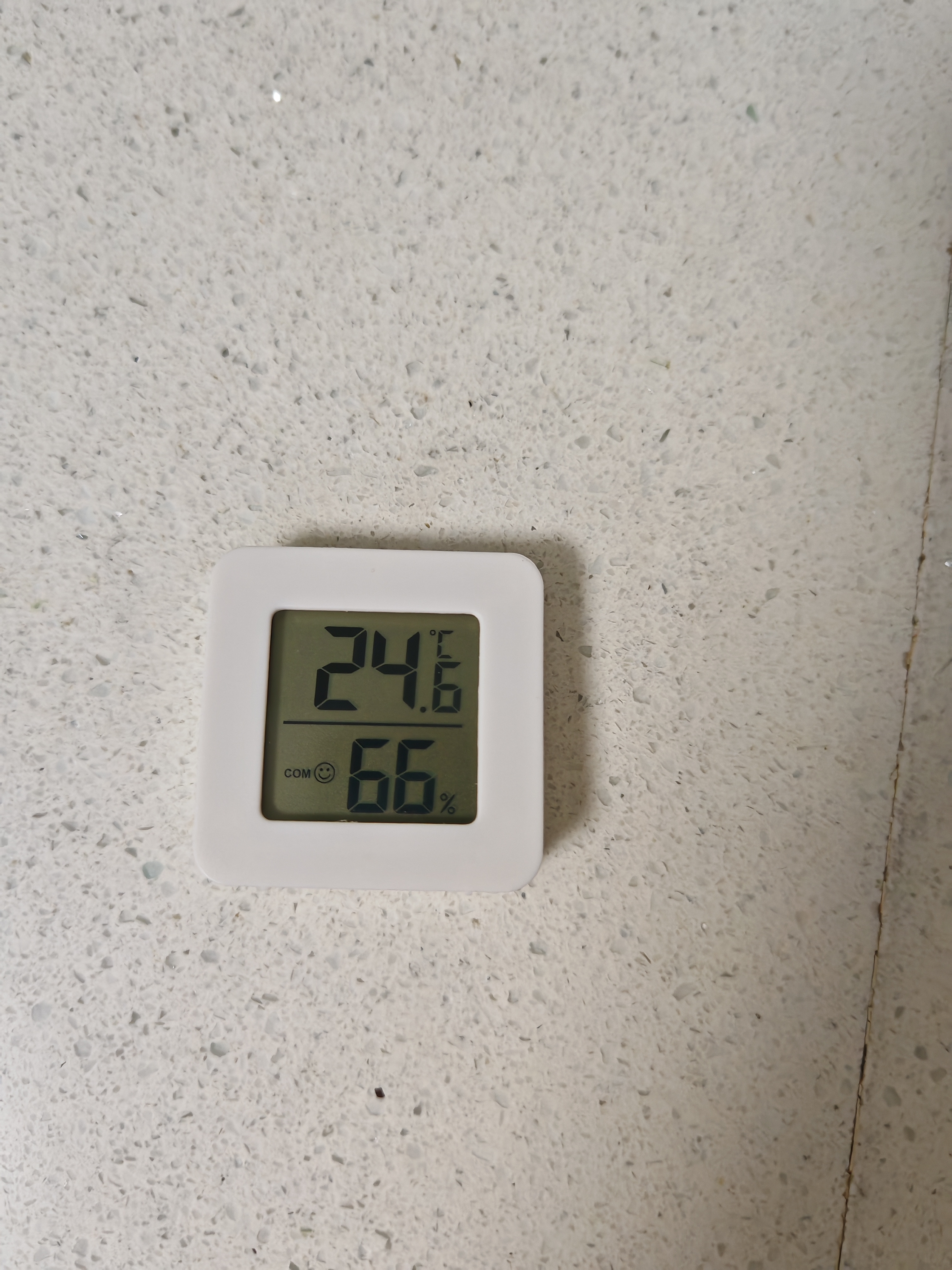 电子温湿度计笑脸显示天气高精准家用婴儿房温度表湿度表壁挂式干湿显示湿度计 电子温湿度计|迷你便携|不含蓝牙 实拍图
