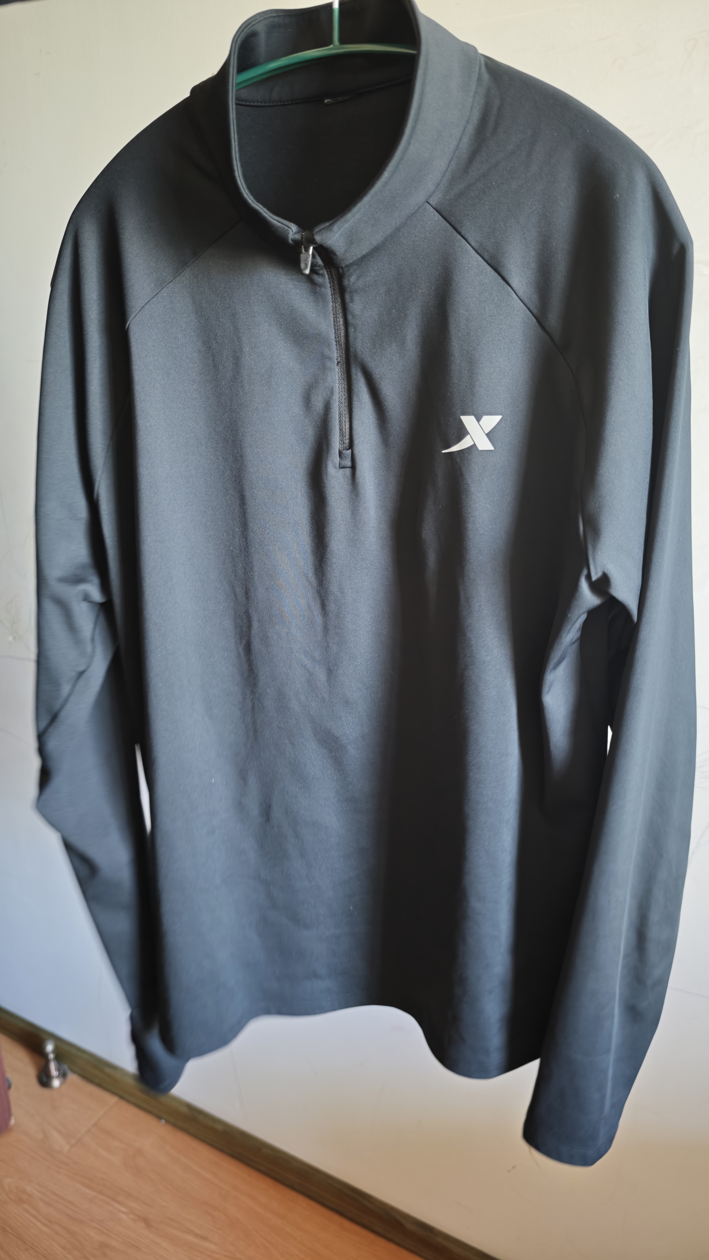 特步（XTEP） 男女半拉链长袖t恤舒适休闲训练跑步服内搭速干衣保暖运动上衣 正黑色0113-散热保暖（男） L 实拍图