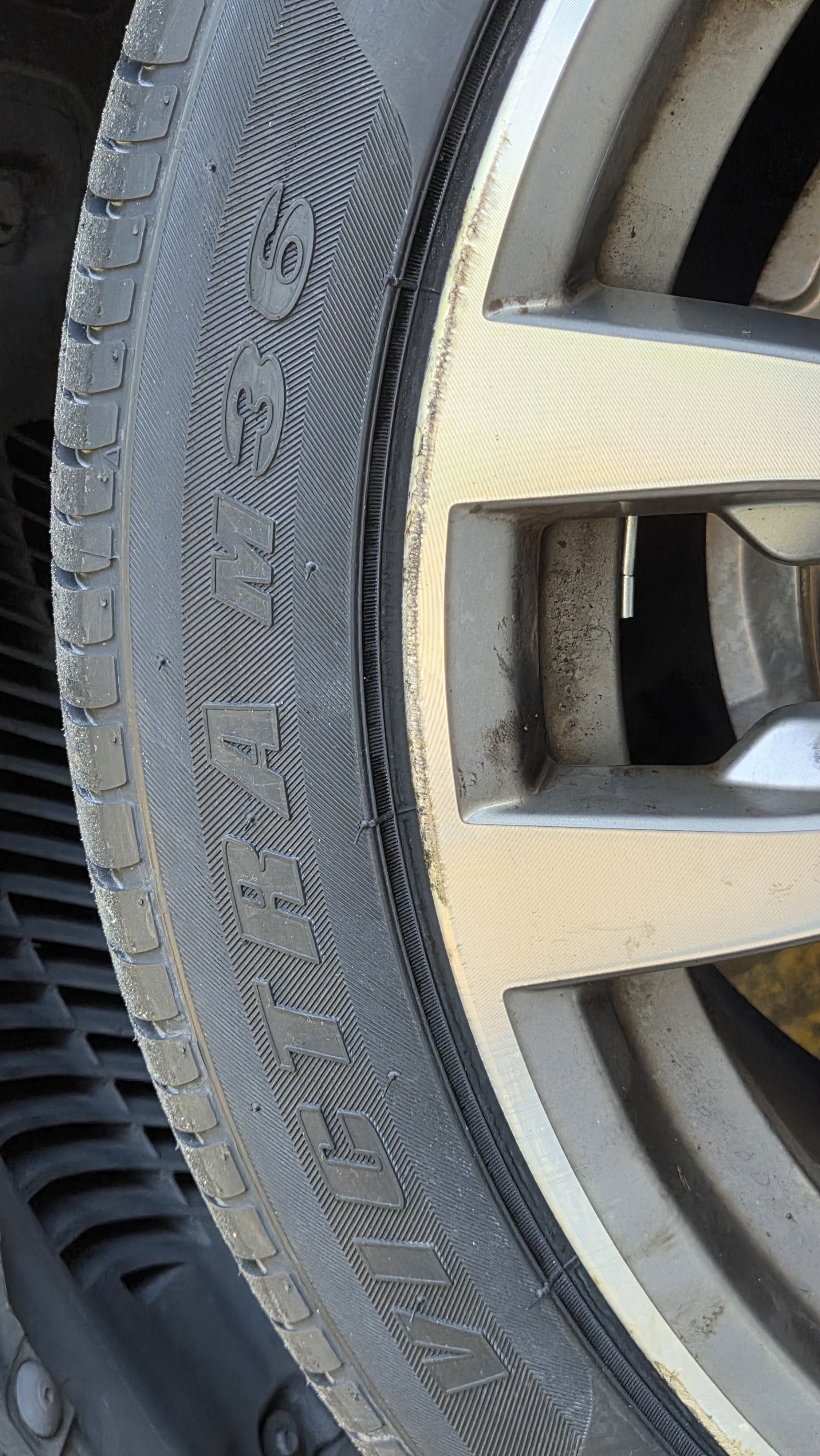 玛吉斯（MAXXIS）防爆轮胎 275/40ZRF20 106W M36+.适配宝马X5/X6 实拍图