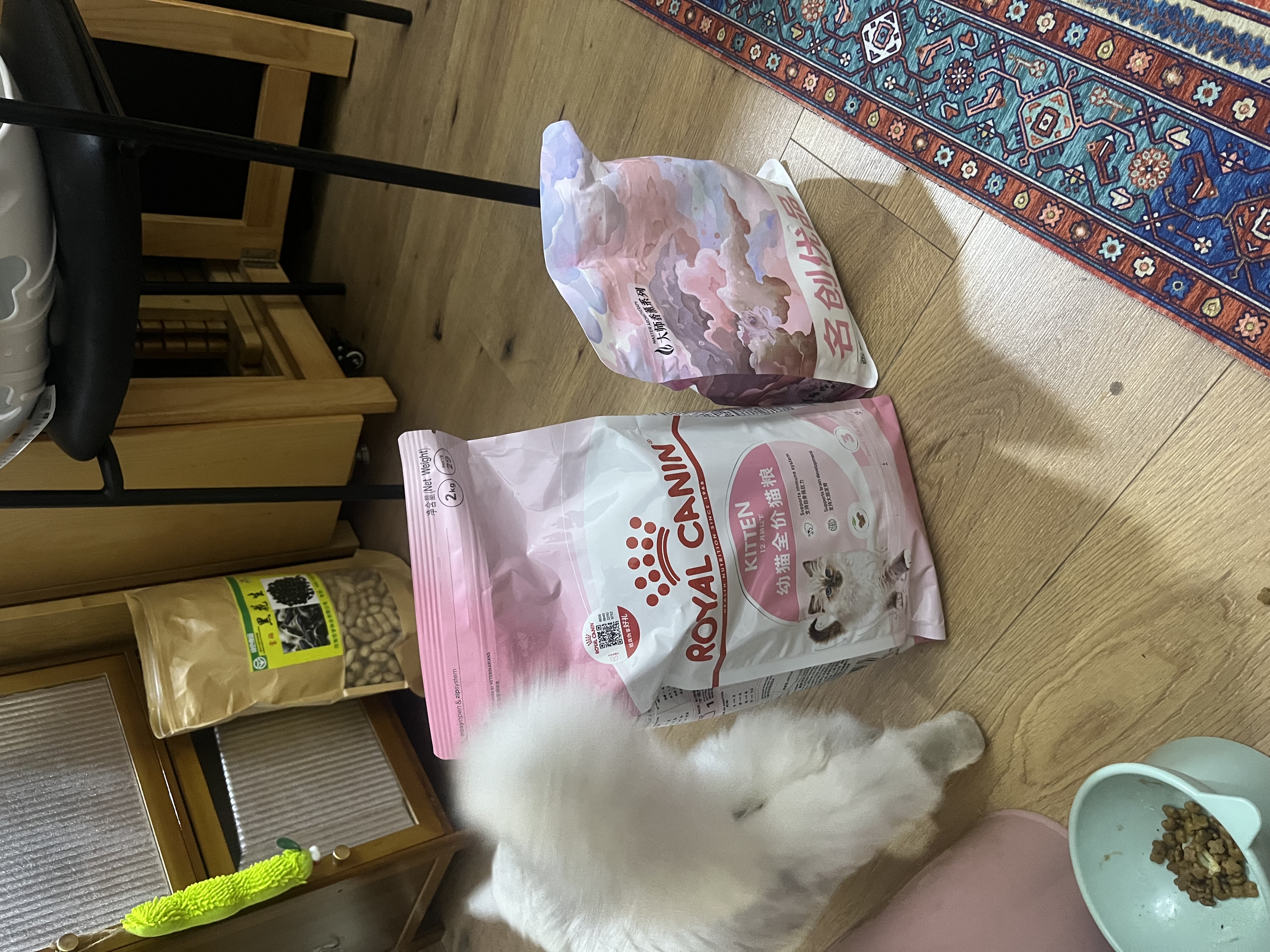 皇家猫粮 幼猫猫粮 幼猫奶糕 K36 通用粮 4-12月 2KG 实拍图
