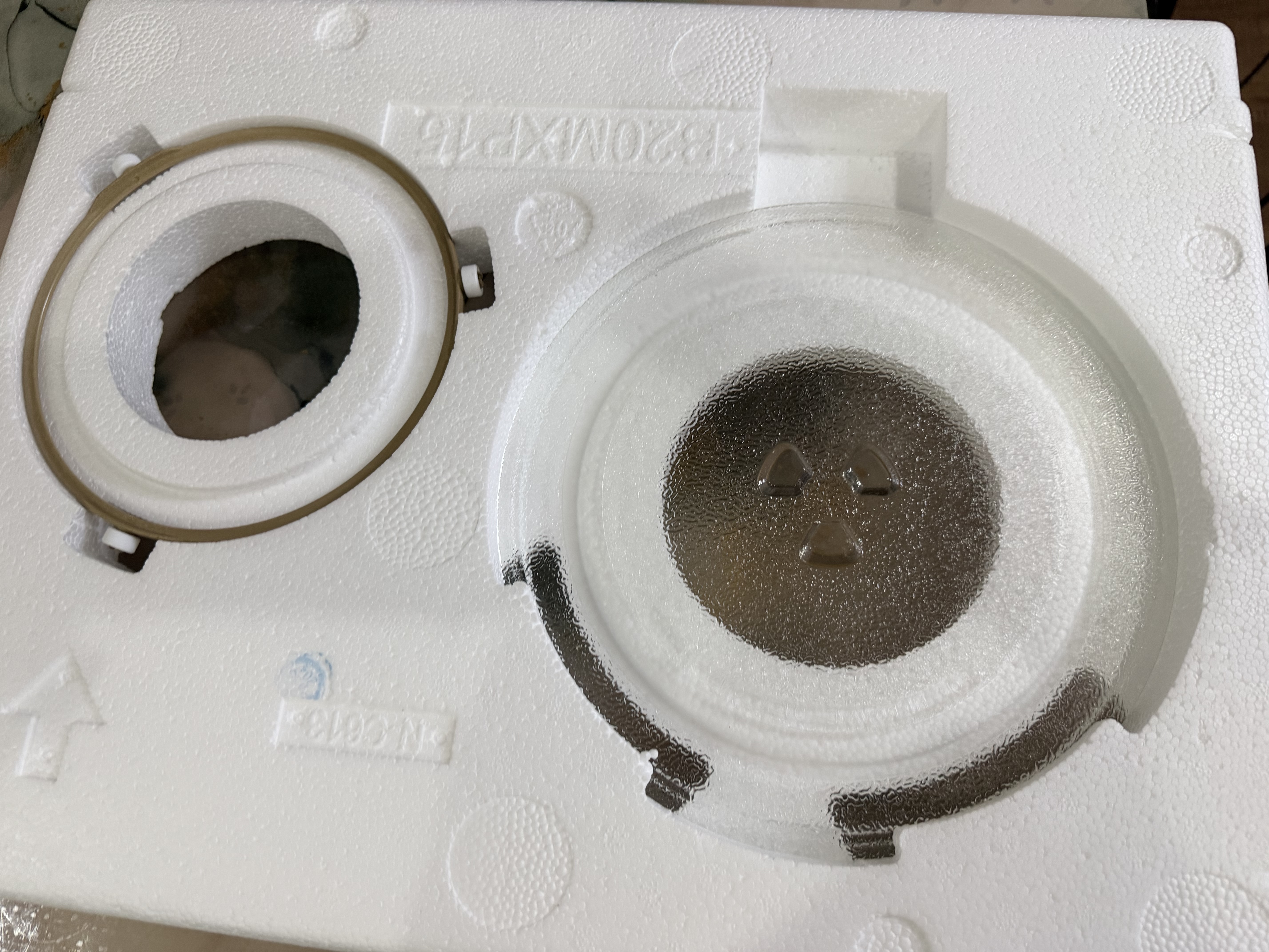 海尔（Haier）白巧不锈钢微波炉 0涂层360°转盘加热 旋转操作易洁耐用内胆 家用小型 老人适用 HW-M2003JW 实拍图