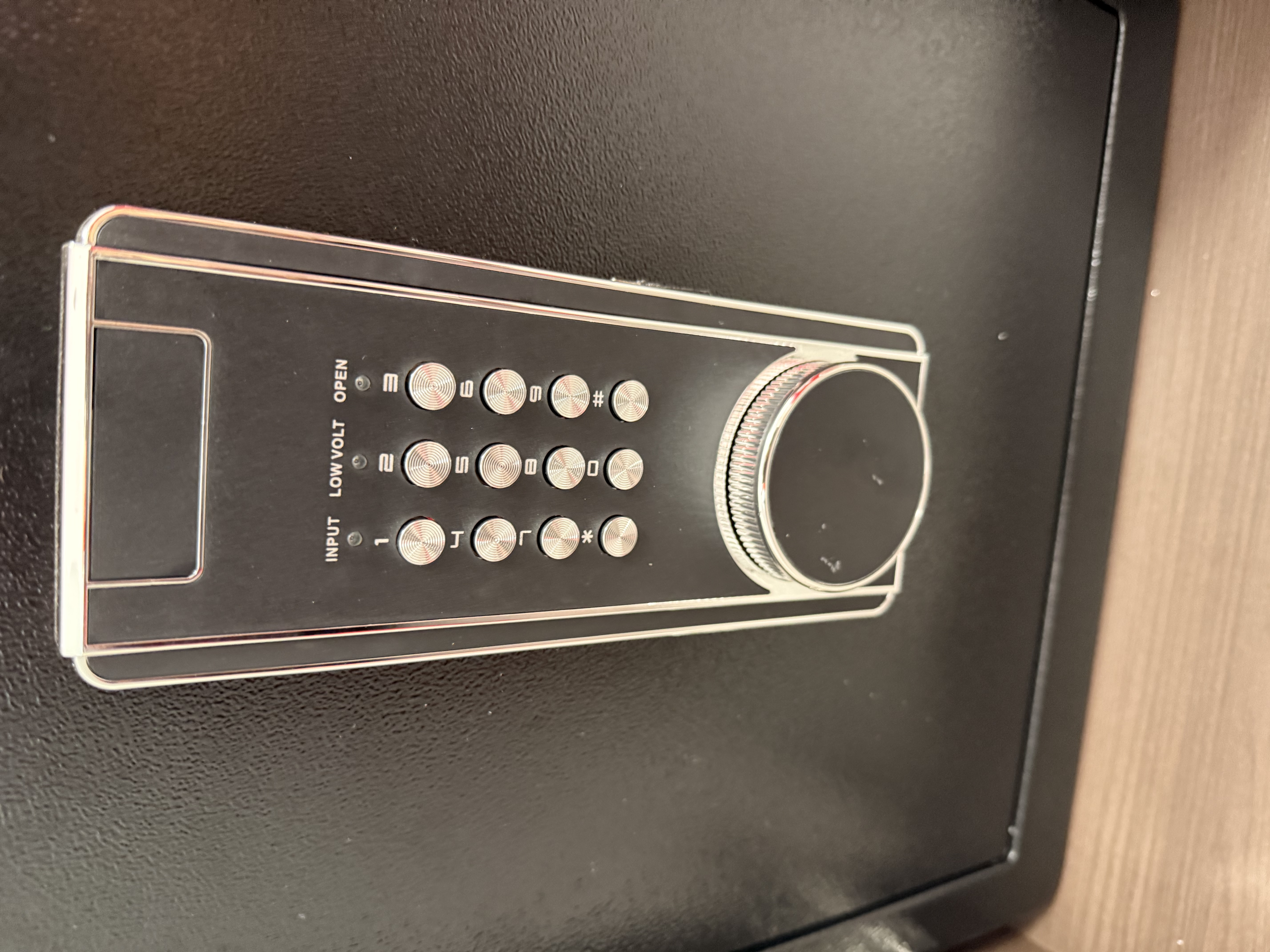 虎牌保险柜家用小型床头保险箱办公财务专用 密码指纹WIFI远程全钢防盗可入墙固定入衣柜保管箱 45cm高 黑色（大双层）【超值推荐】 密码款(密码+钥匙) 实拍图