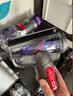 戴森（DYSON） V8无绳吸尘器 手持无线吸尘器 除螨 宠物 家庭适用 实拍图