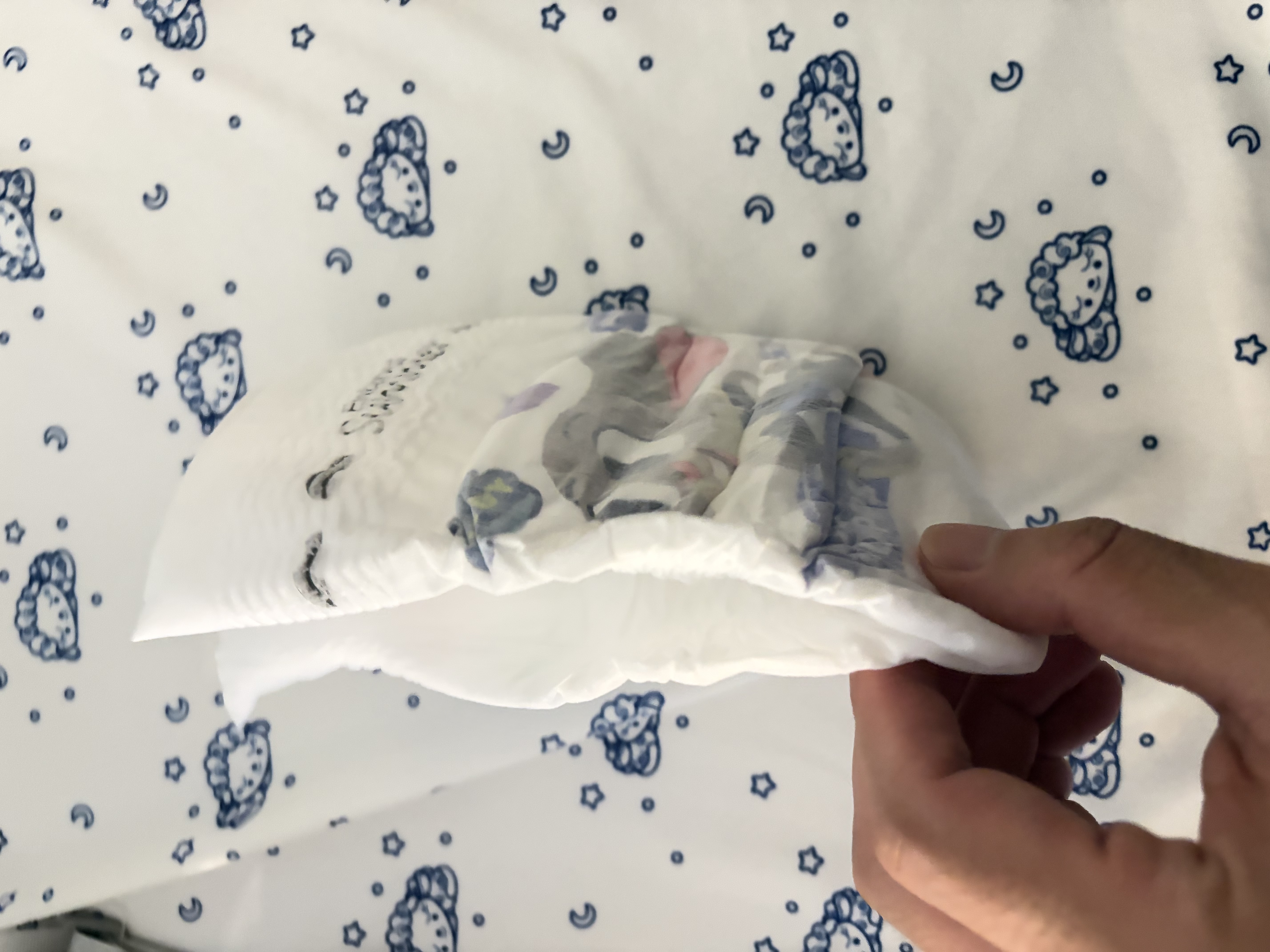祺安【新品】4祺安丝柔棉眠超薄透气柔软新生儿纸尿裤拉拉裤便捷装 拉拉裤L码4片 实拍图