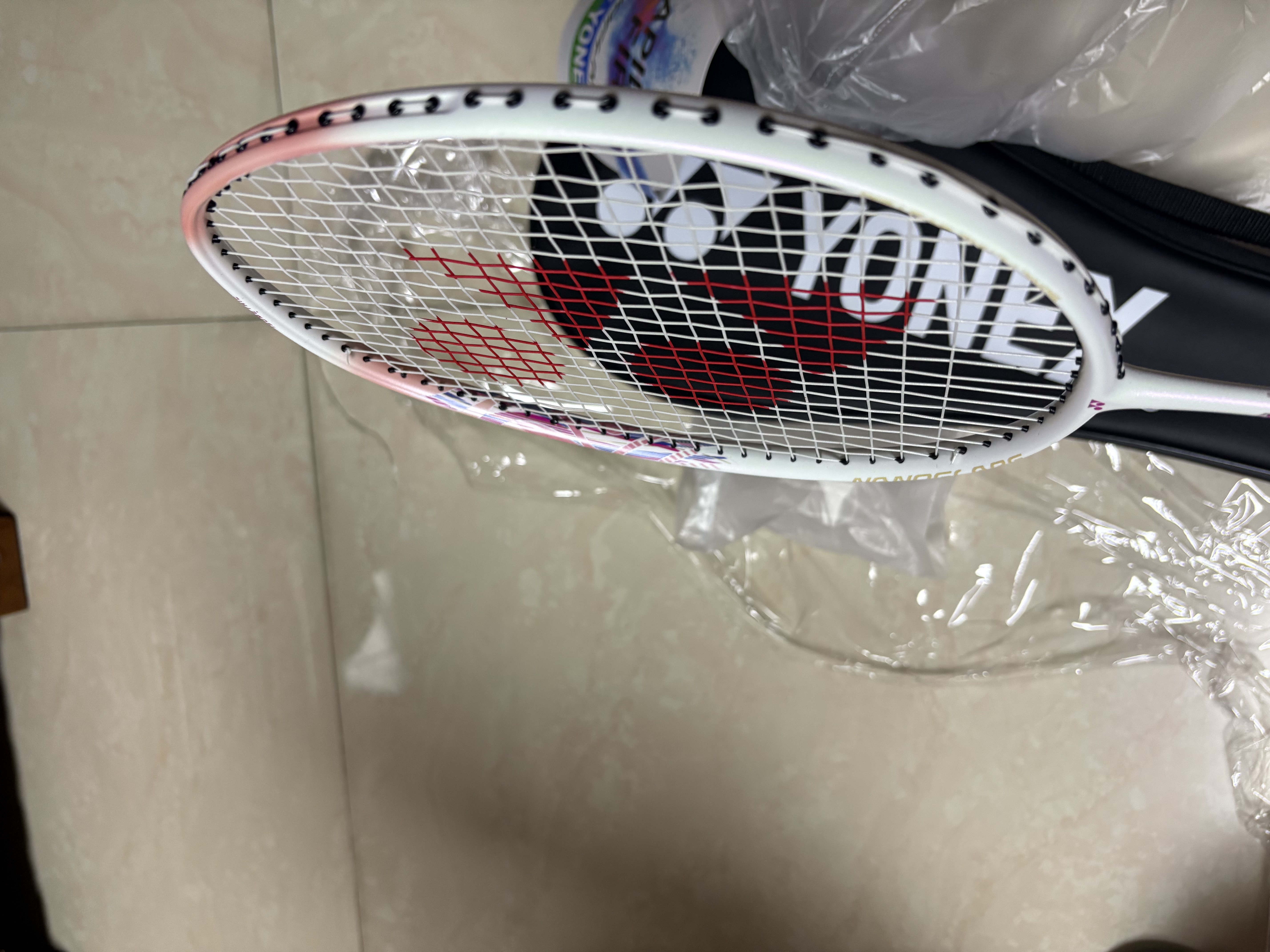 尤尼克斯（YONEX）羽毛球拍单拍疾光NF10S淡粉红5U yy全碳素纤维超轻灵活攻守兼备 实拍图