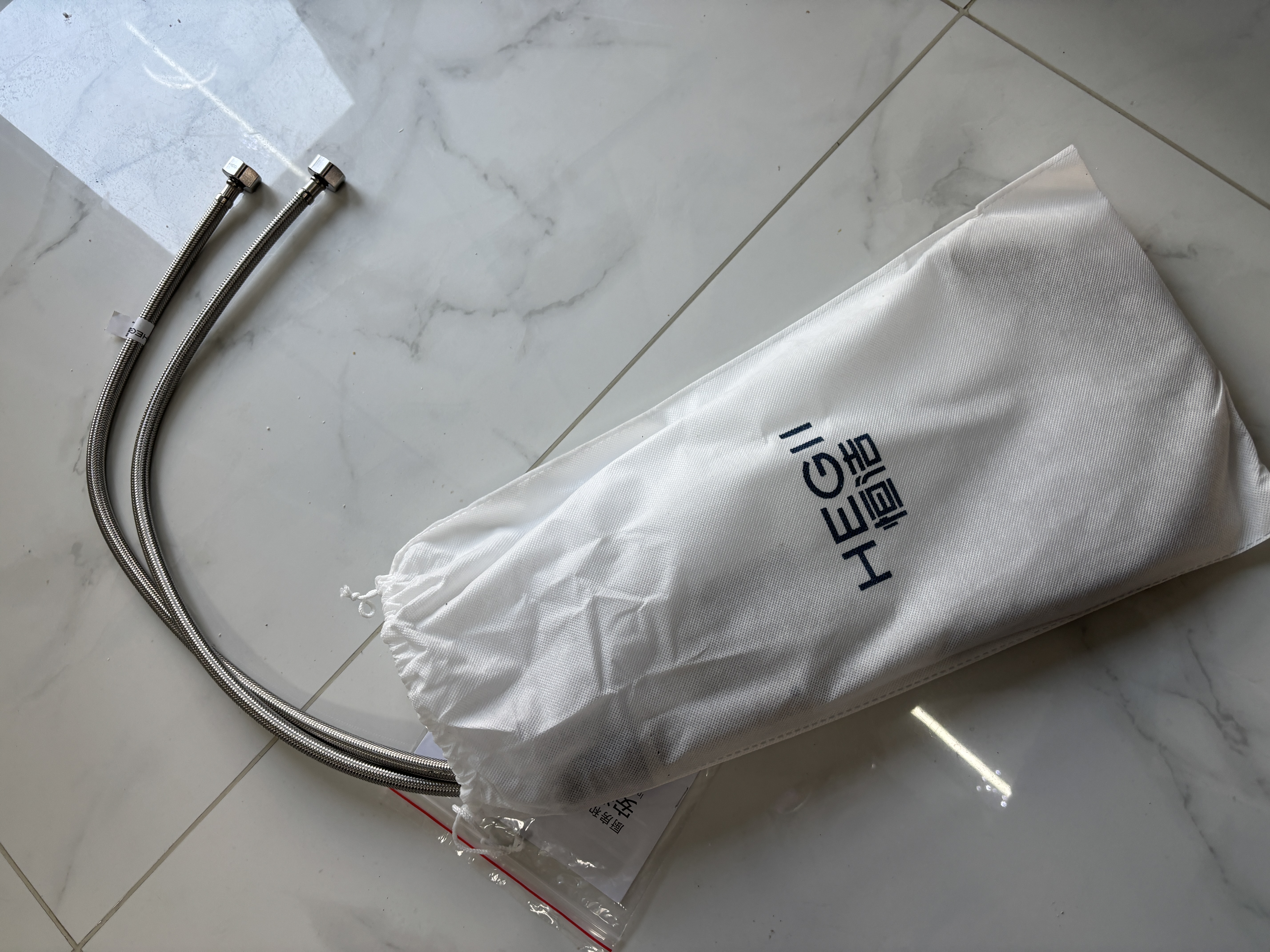 恒洁（HEGII）厨房水龙头S3 304不锈钢360°旋转洗菜盆冷热龙头HMF908-411-SD 实拍图