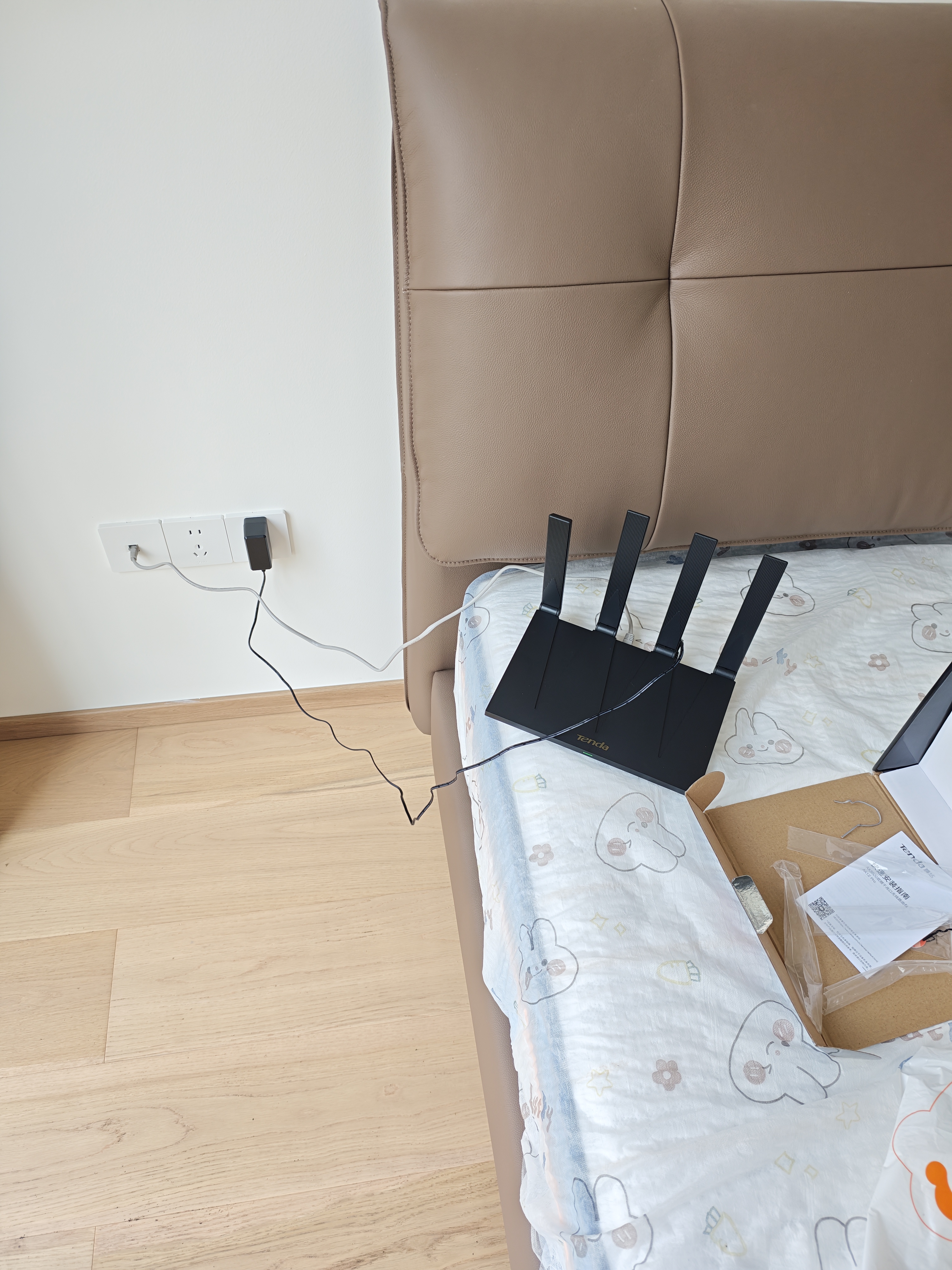 Tenda腾达路由器WiFi6+【泰山AX3000 Ultra】千兆穿墙王信号放大器增强无线家用甄选高配芯片AX12 Pro 实拍图