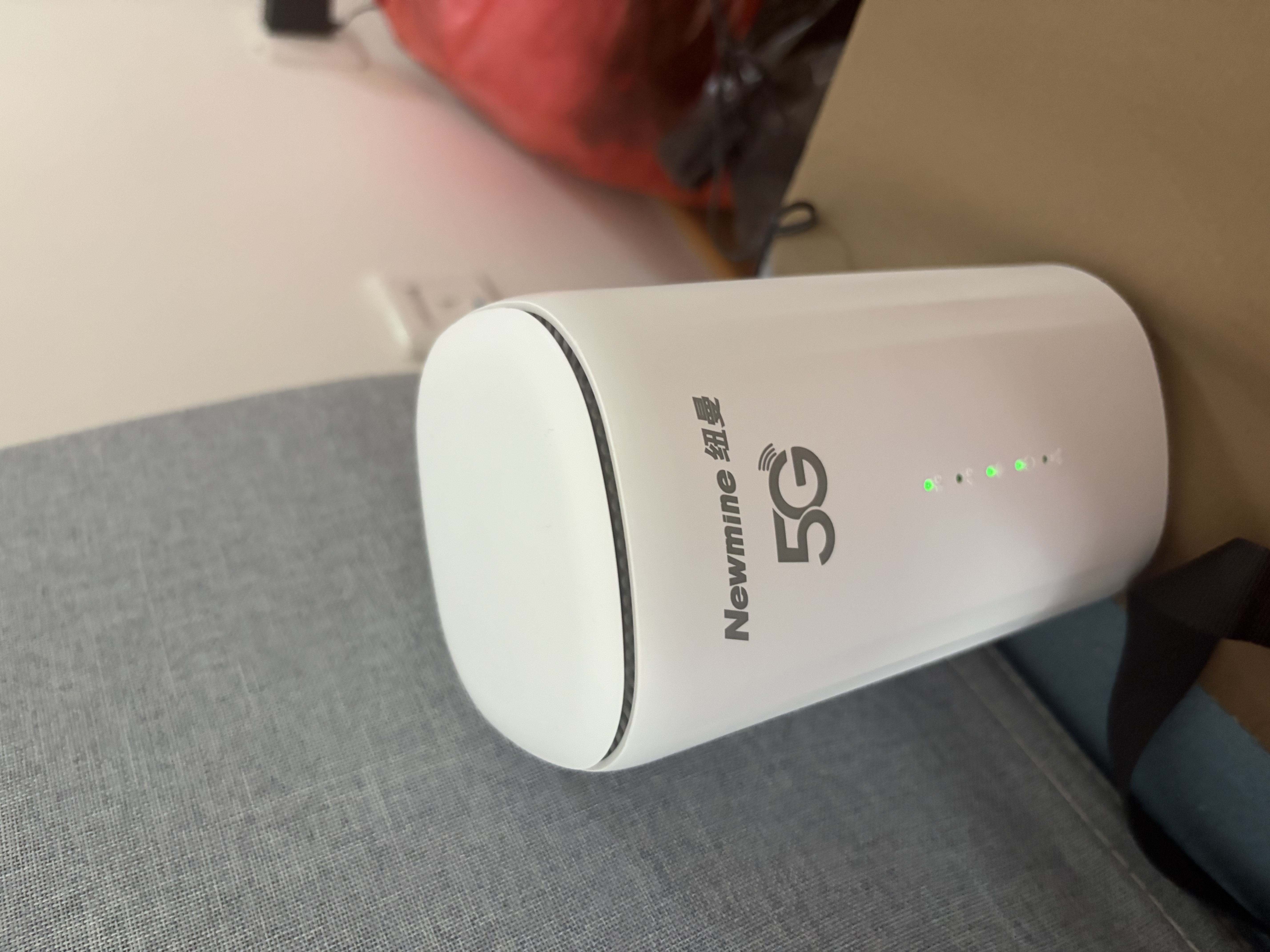 纽曼5G无线路由器随身WiFi6移动免插卡cpe千兆双频车载便携式高速上网卡全国通用流量2026款 实拍图
