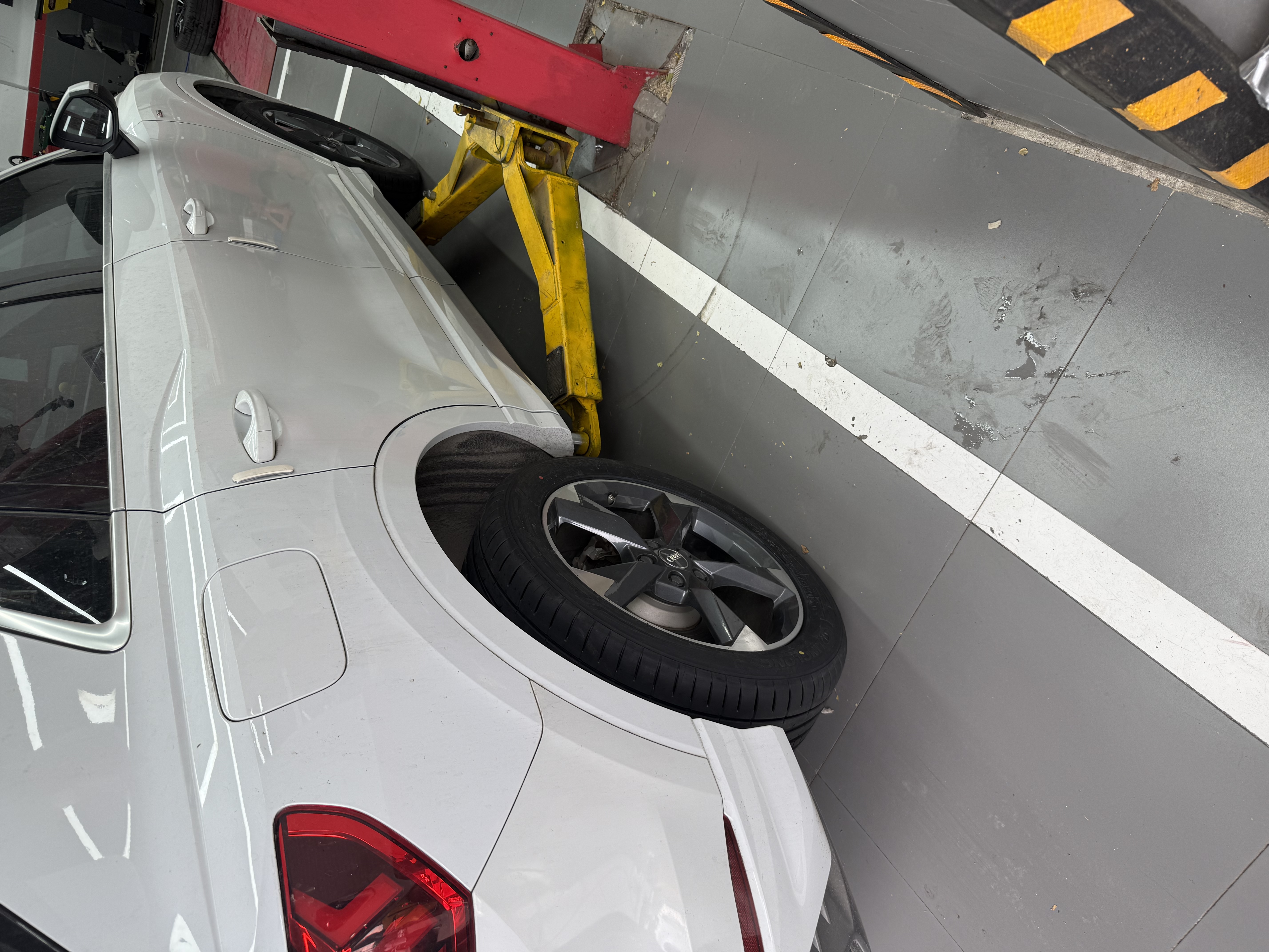 玲珑轮胎汽车轮胎235/50R19 103Y XL臻选AR200 适配比亚迪/领克01 实拍图
