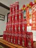 可口可乐（Coca-Cola）经典口味 汽水饮料 碳酸饮料 330ml*24摩登/主题罐 随机发货 实拍图