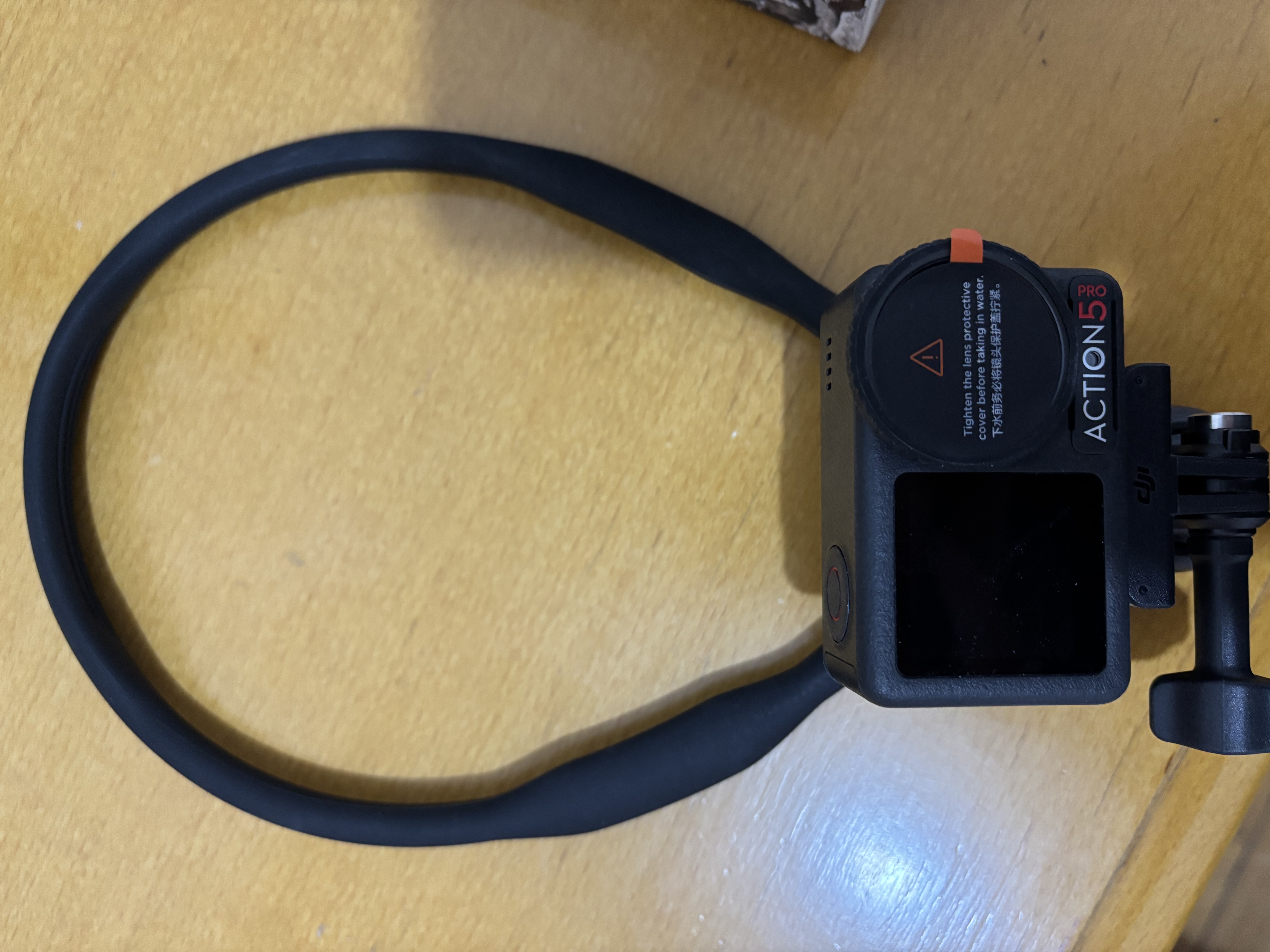 大疆 DJI Osmo Action 挂脖支架 Osmo Nano/360/Action 6/5 Pro/4/3/2 配件 实拍图