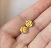 周六福玫瑰花3D硬金黄金耳钉女足金生日礼物定价AD090254 一对约1.18g 实拍图