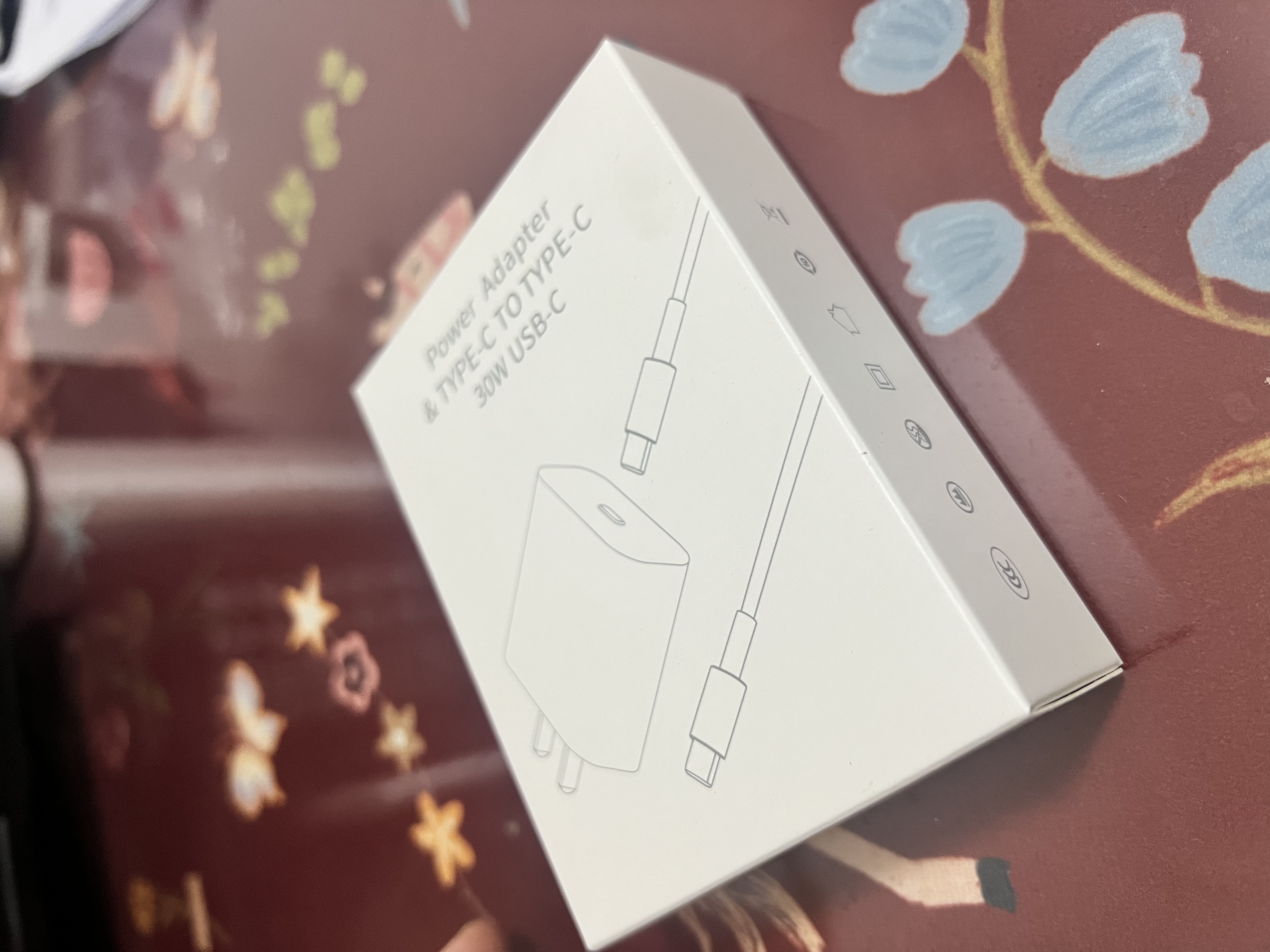 Viken【直营正品】适配苹果18/17/16充电器原装45W充电头iPhone18/17Pro/ProMax 16/15套装充电器数据线 【原盒封装】适配苹果30W快充头+1米编织快充线 安全认证不 实拍图