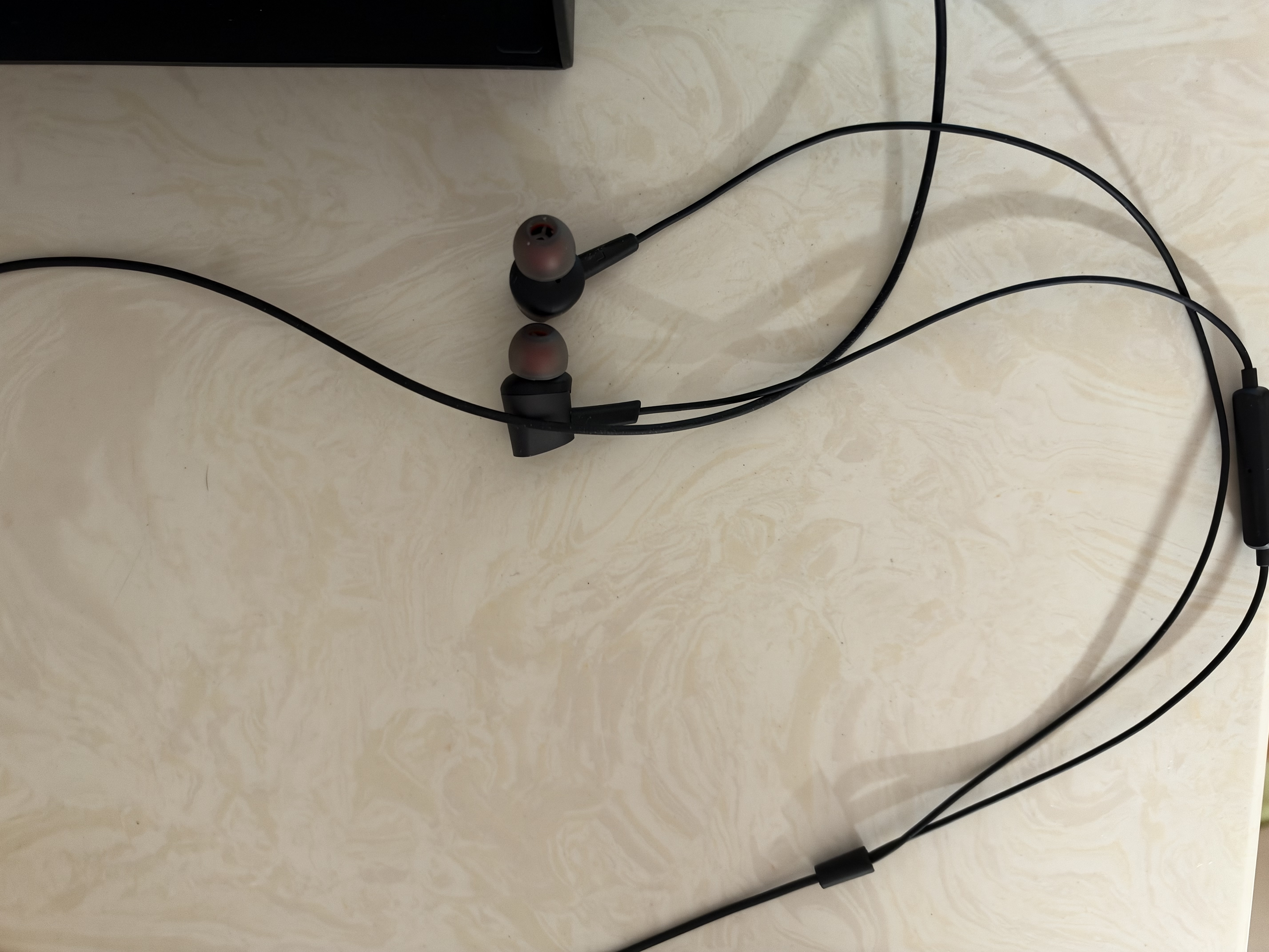 ROG降临2标准版 入耳式游戏耳机3.5mm 游戏手机配件 电脑环绕7.1音效内置麦克风有线耳机适配影之刃零 实拍图