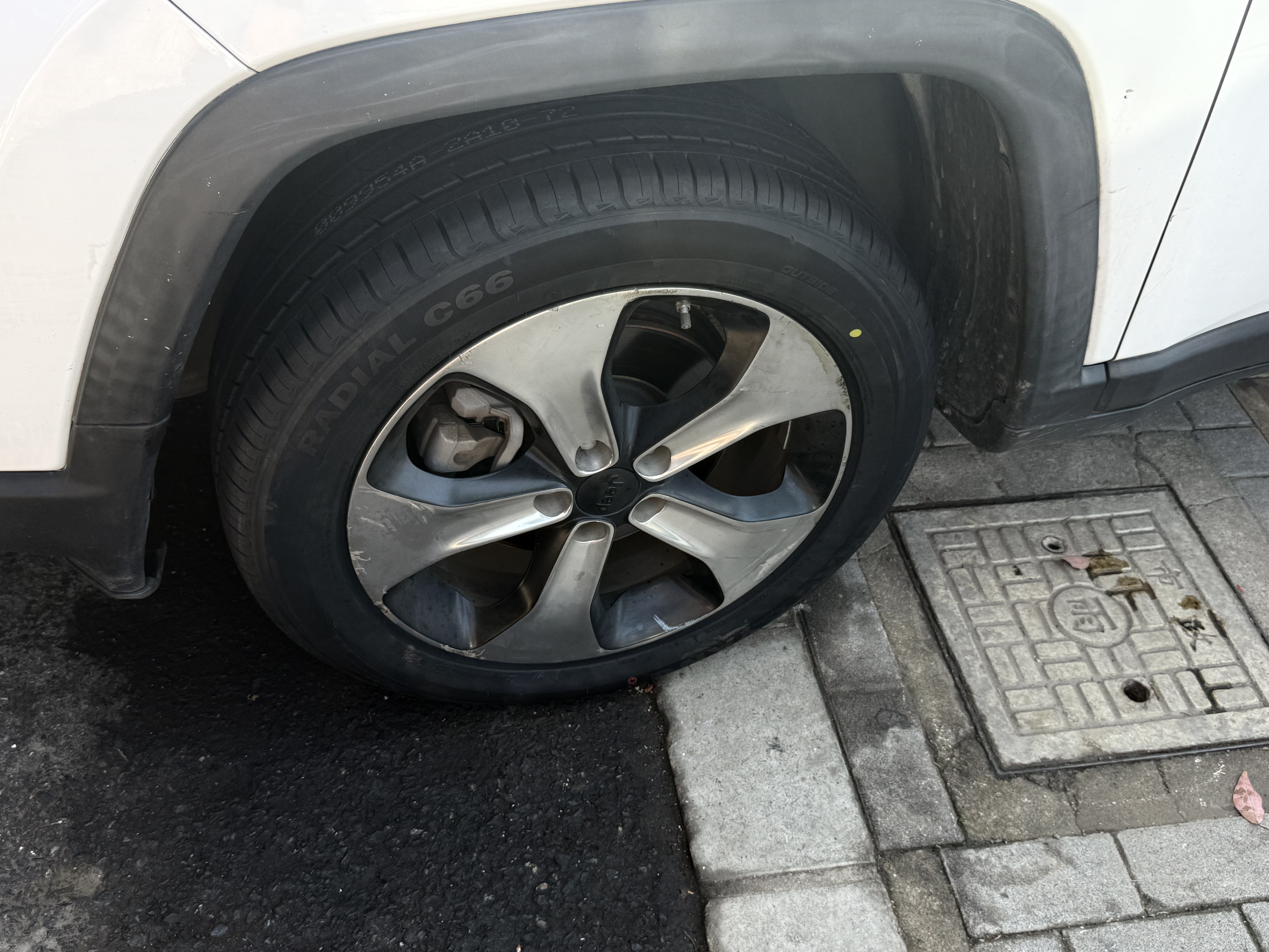 朝阳轮胎 汽车轮胎 225/55R18 98W C66 适配现代ix35/欧蓝德/智跑 实拍图