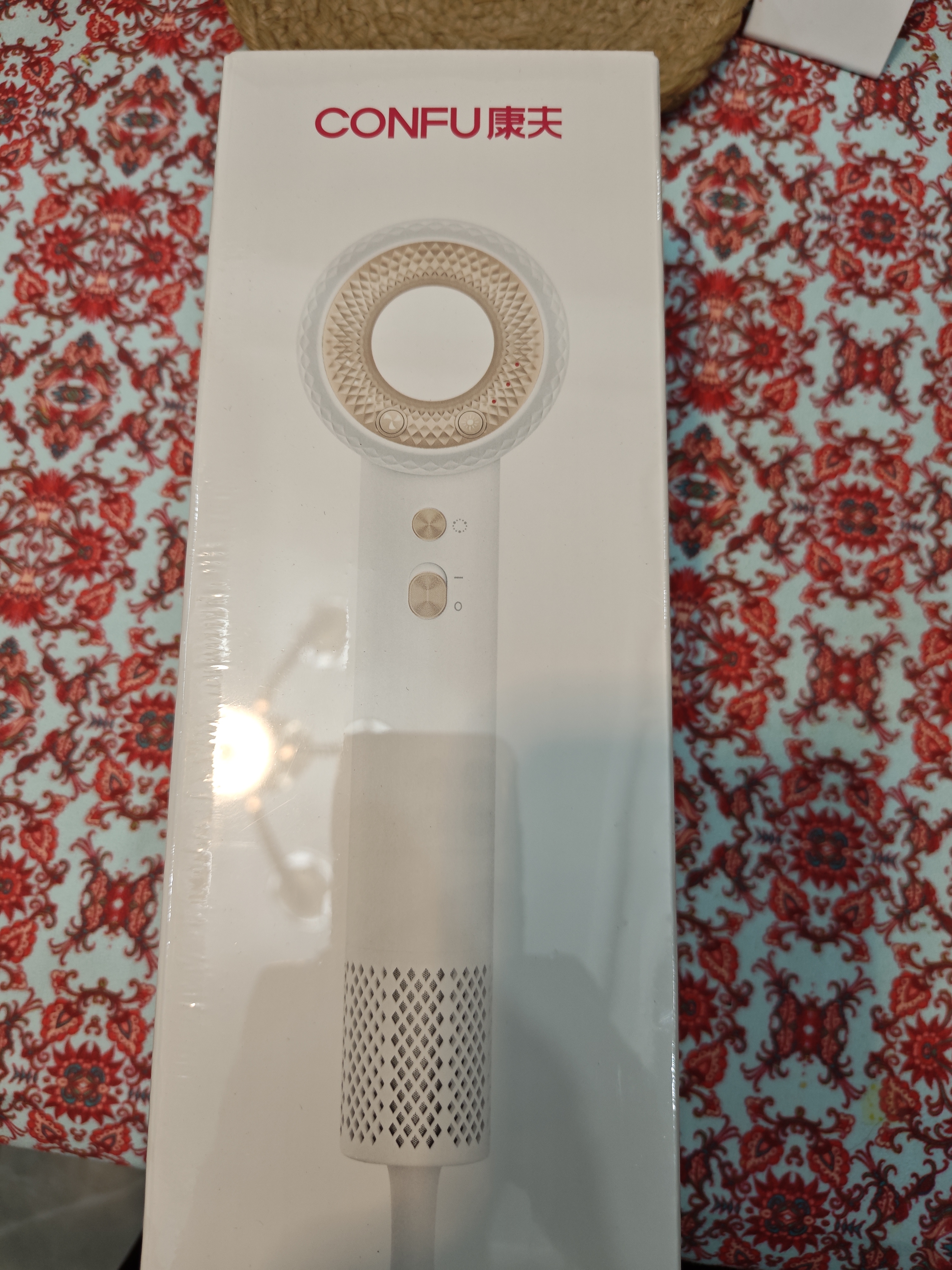 康夫（CONFU）高速护发吹风机中空无叶家用大功率大风力速干等离子不伤发电吹风筒生日礼物送女友F9白金 实拍图