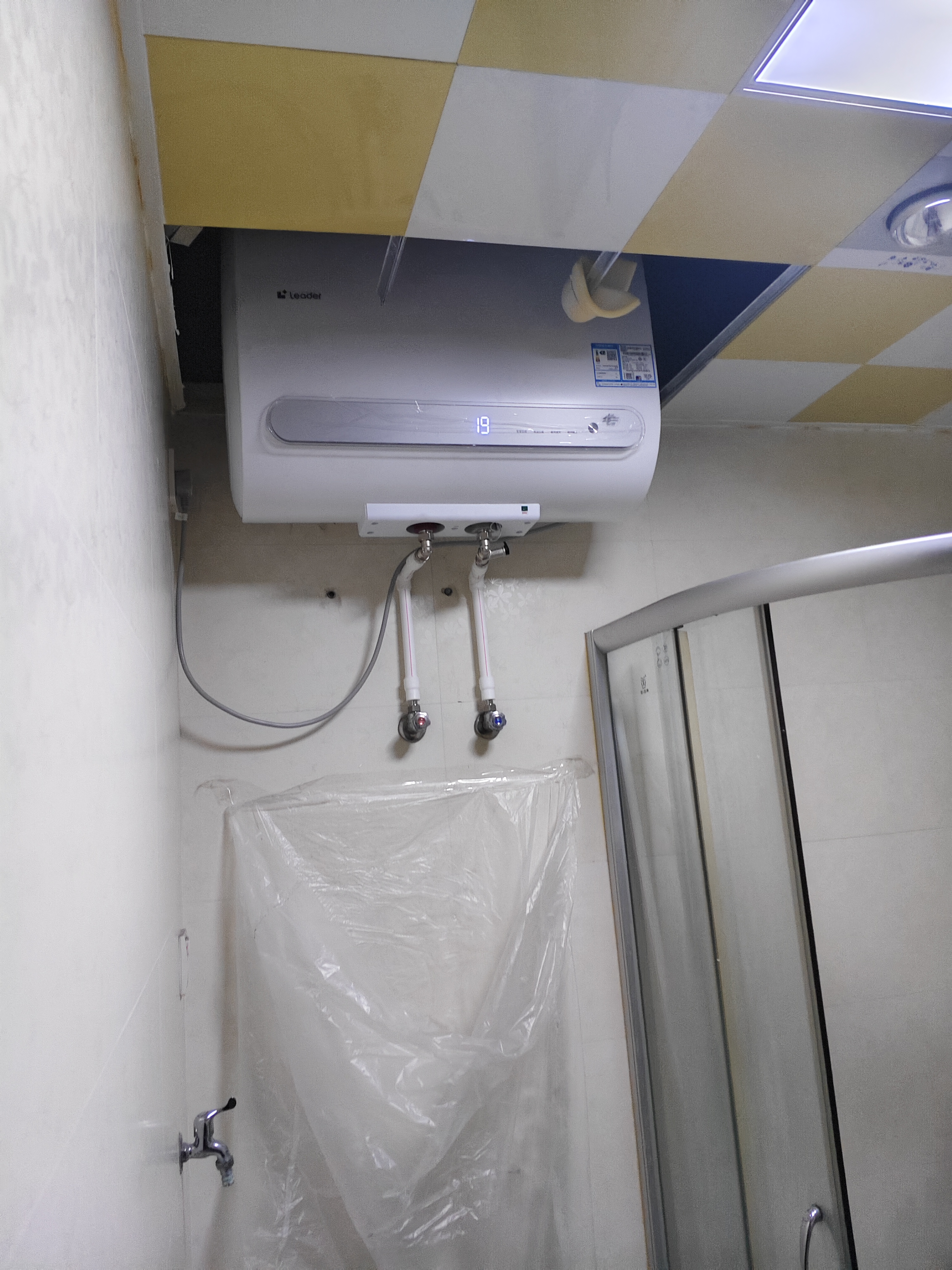 统帅海尔出品【超省电F5S】双胆扁桶电热水器家用60升AI智能变频一级能效3.3KW速热京东自营上门安装 实拍图