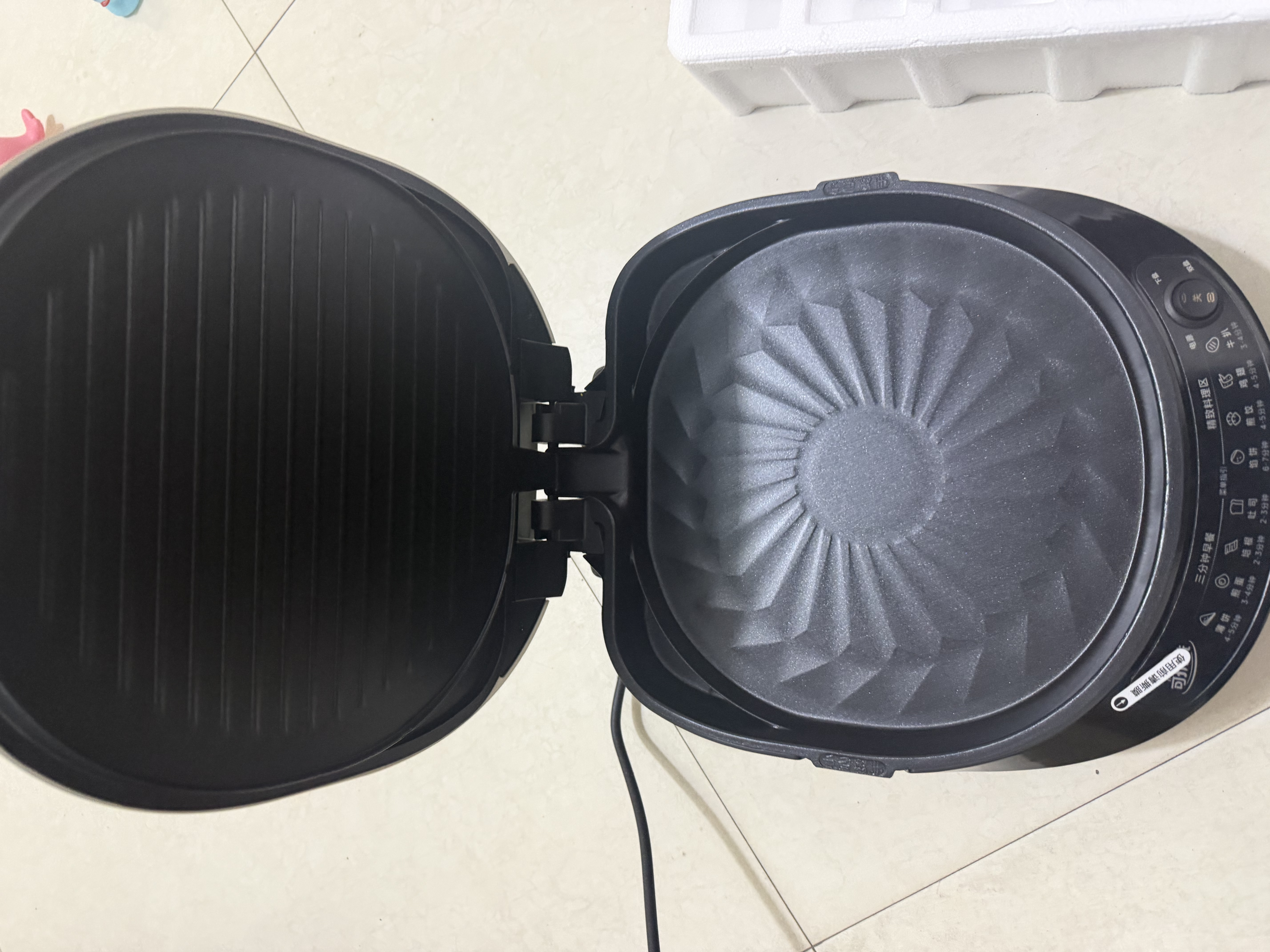 美的（Midea）电饼铛家庭用双面加热上下盘可拆洗煎饼铛煎烤机烙饼锅早餐机加深烤盘大火力大尺寸电饼档JKC3078 实拍图