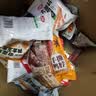 卫龙 魔芋爽 辣条 肉脯豆干藕片锅巴多品牌零食大礼包3.0kg/约150包 实拍图