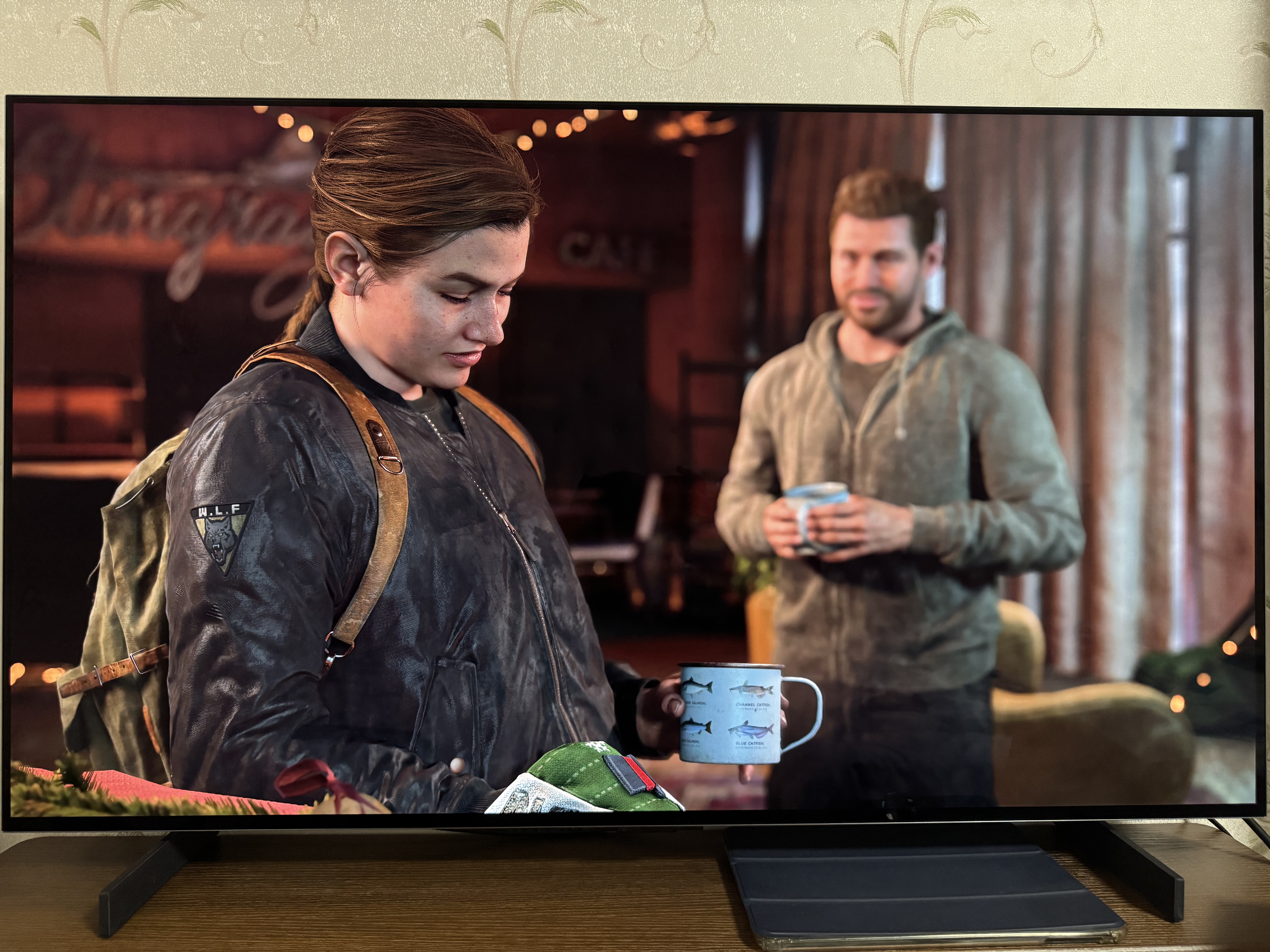 LG电视C6系列 42英寸OLED游戏电视 165Hz高刷 4K超高清专业电竞显示器 OLED42C6PCA 实拍图