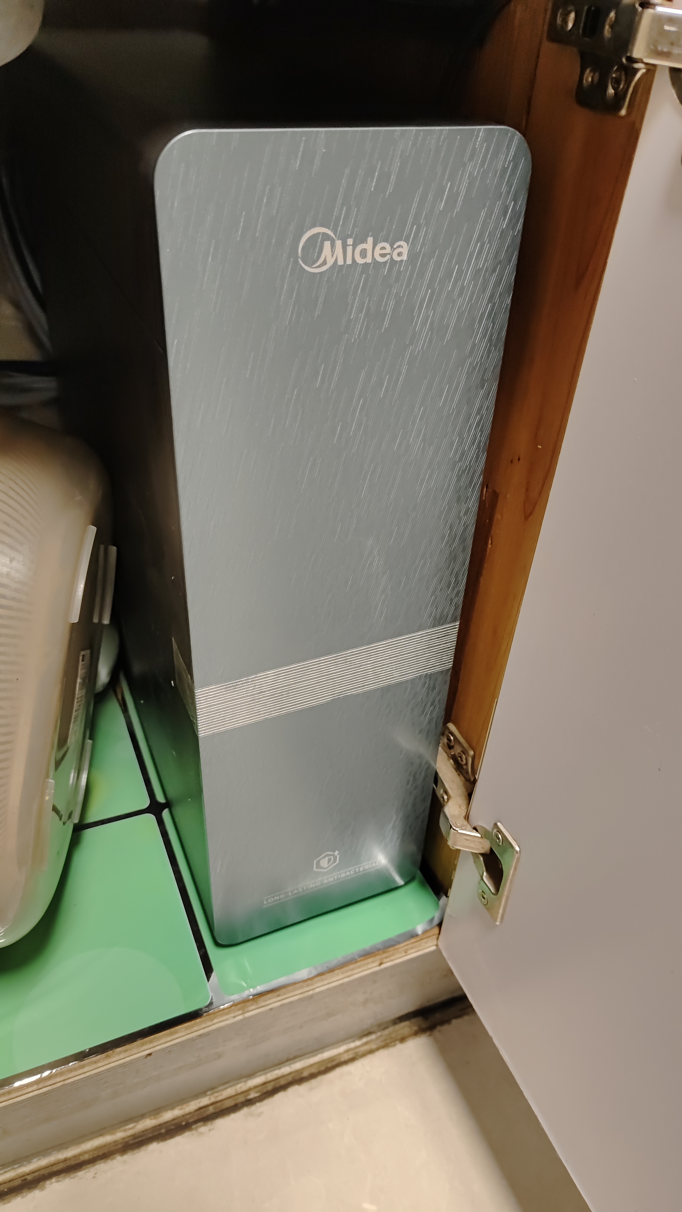 美的（Midea）星河5.0纯水版净水机器1200Gpro领航版【瞬时1400G】抑菌0阻垢剂 6年长效RO反渗透 家用厨下式净 实拍图