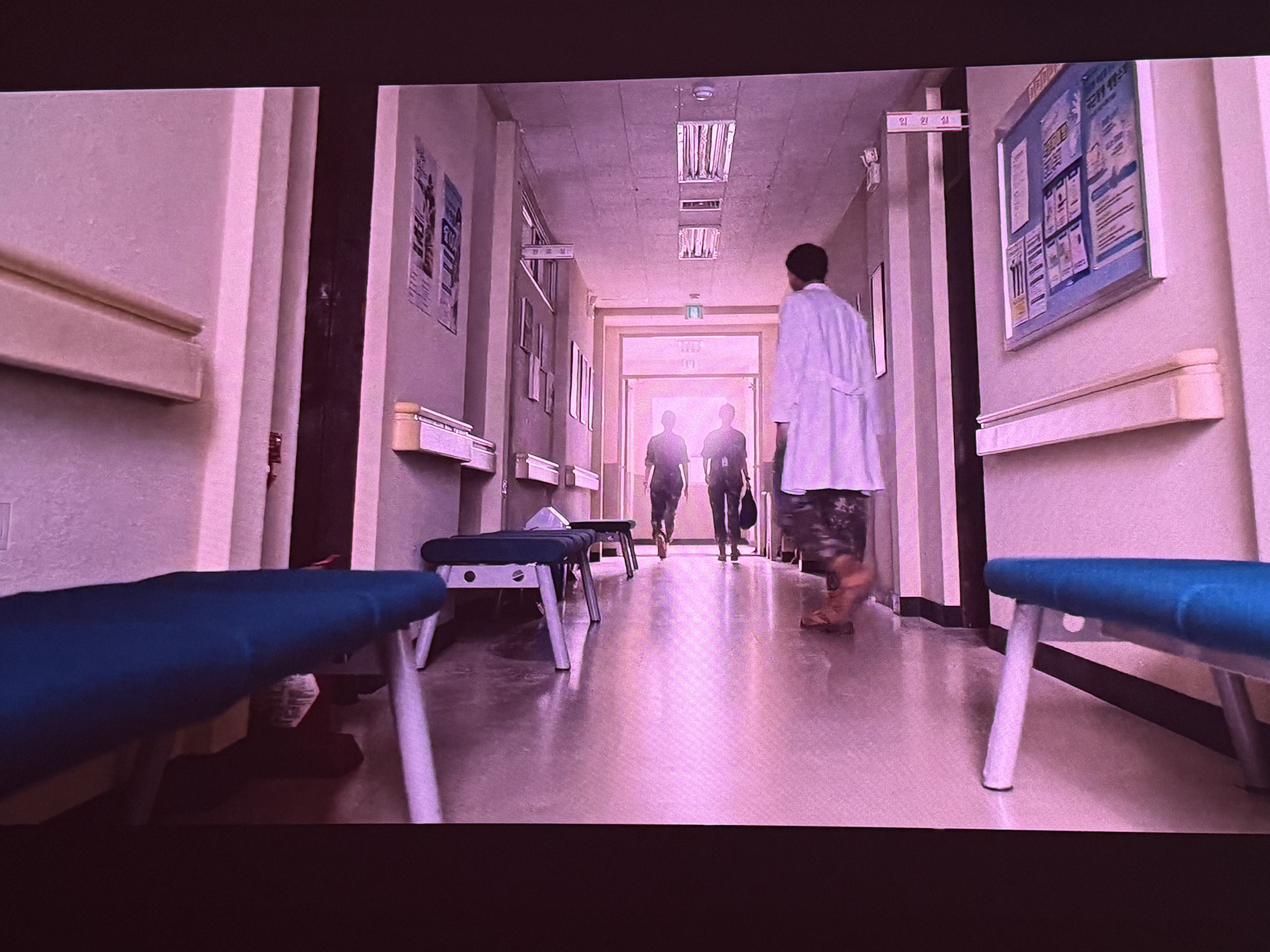 当贝D7X Pro超亮版 4K三色激光家用投影仪 无损光学变焦 超高清高亮度投影机影院（1700CVIA 1900ISO） 实拍图