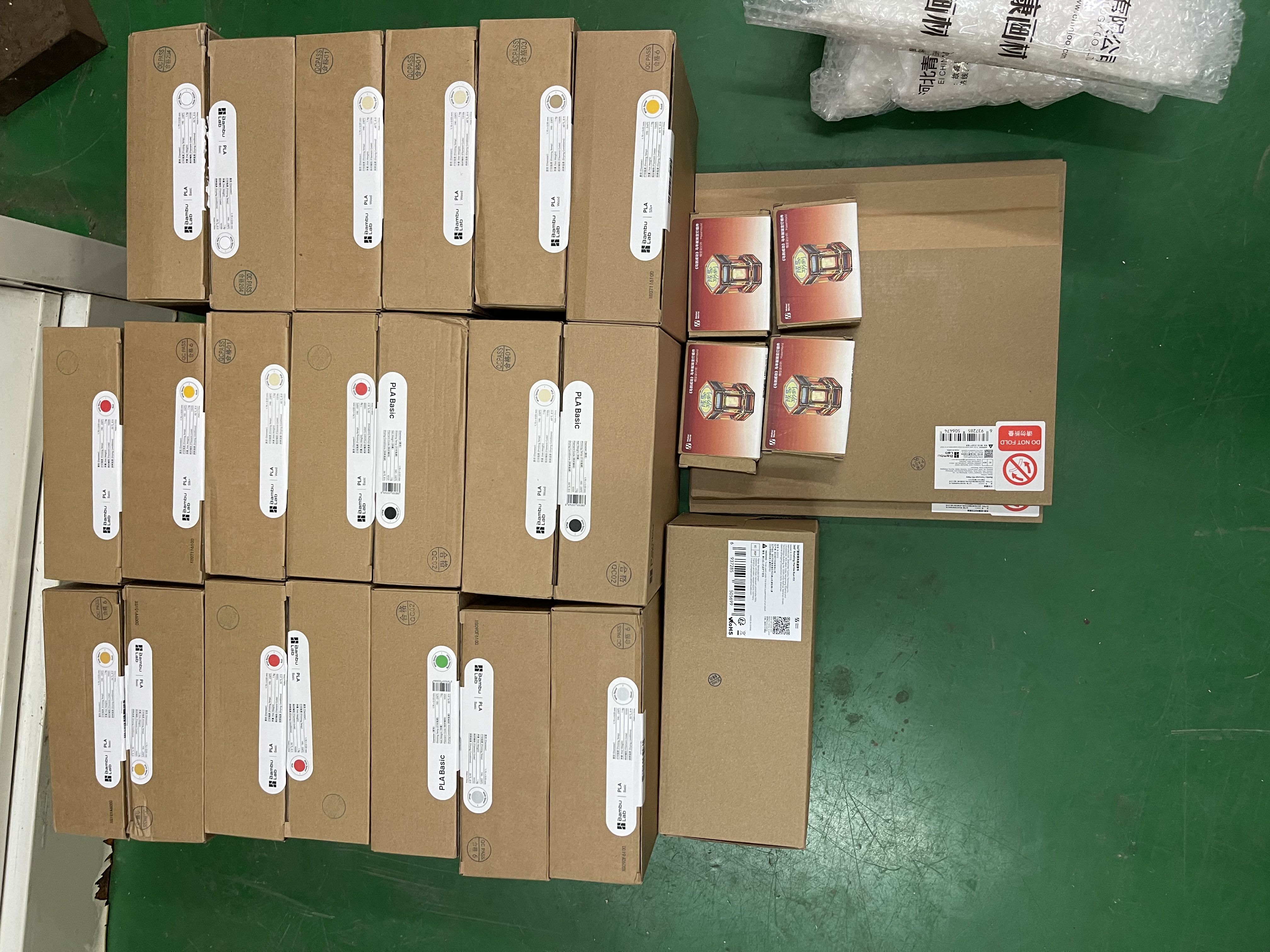 拓竹PLA Silk+光泽丝绸 3D打印耗材 质感色彩丰富 强度升级易打印 美学线材 RFID智能参数识别 丝绸金13405 含料盘 实拍图