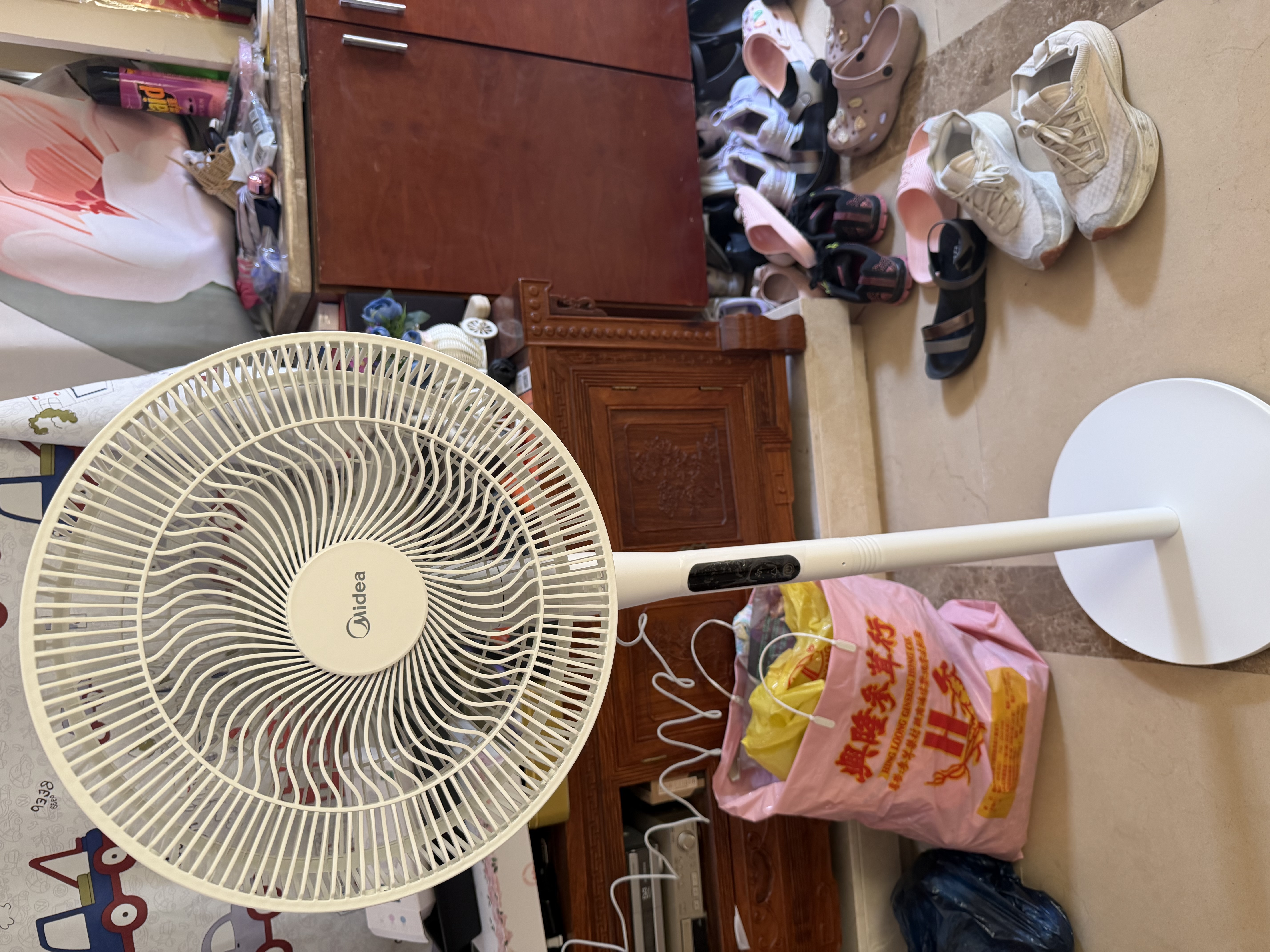 美的（Midea）【闪拆系列】一键闪电拆装直流变频家用语音电风扇一级能效静音落地扇大风力卧室立式电扇SDJ30BC 实拍图