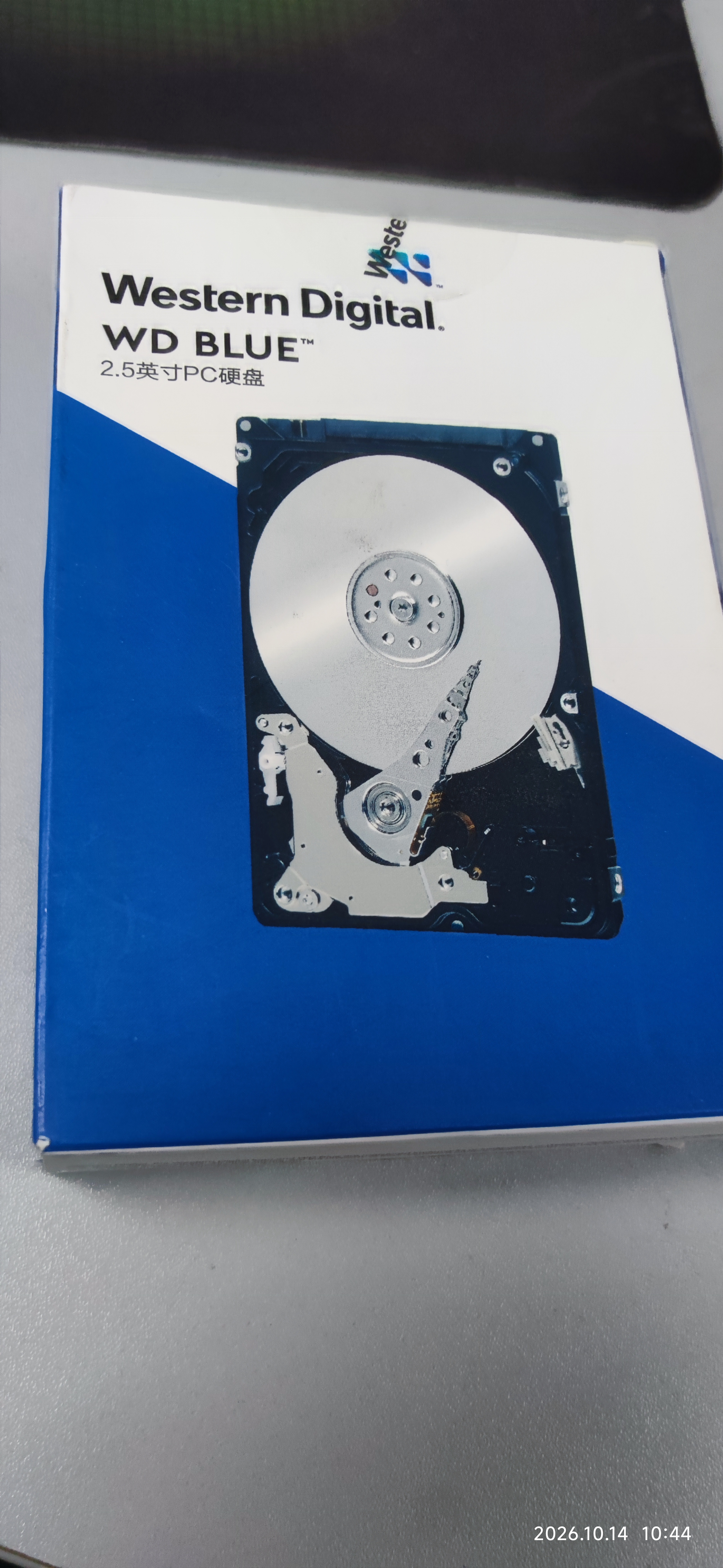 西部数据（WD）2TB 笔记本机械硬盘 WD Blue 西数蓝盘 SATA 5400转128MB 7mm 2.5英寸WD20SPZX 实拍图