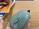 罗技（Logitech）M221 轻音鼠标 无线鼠标 办公鼠标 对称鼠标 带无线微型接收器 薄荷绿 实拍图