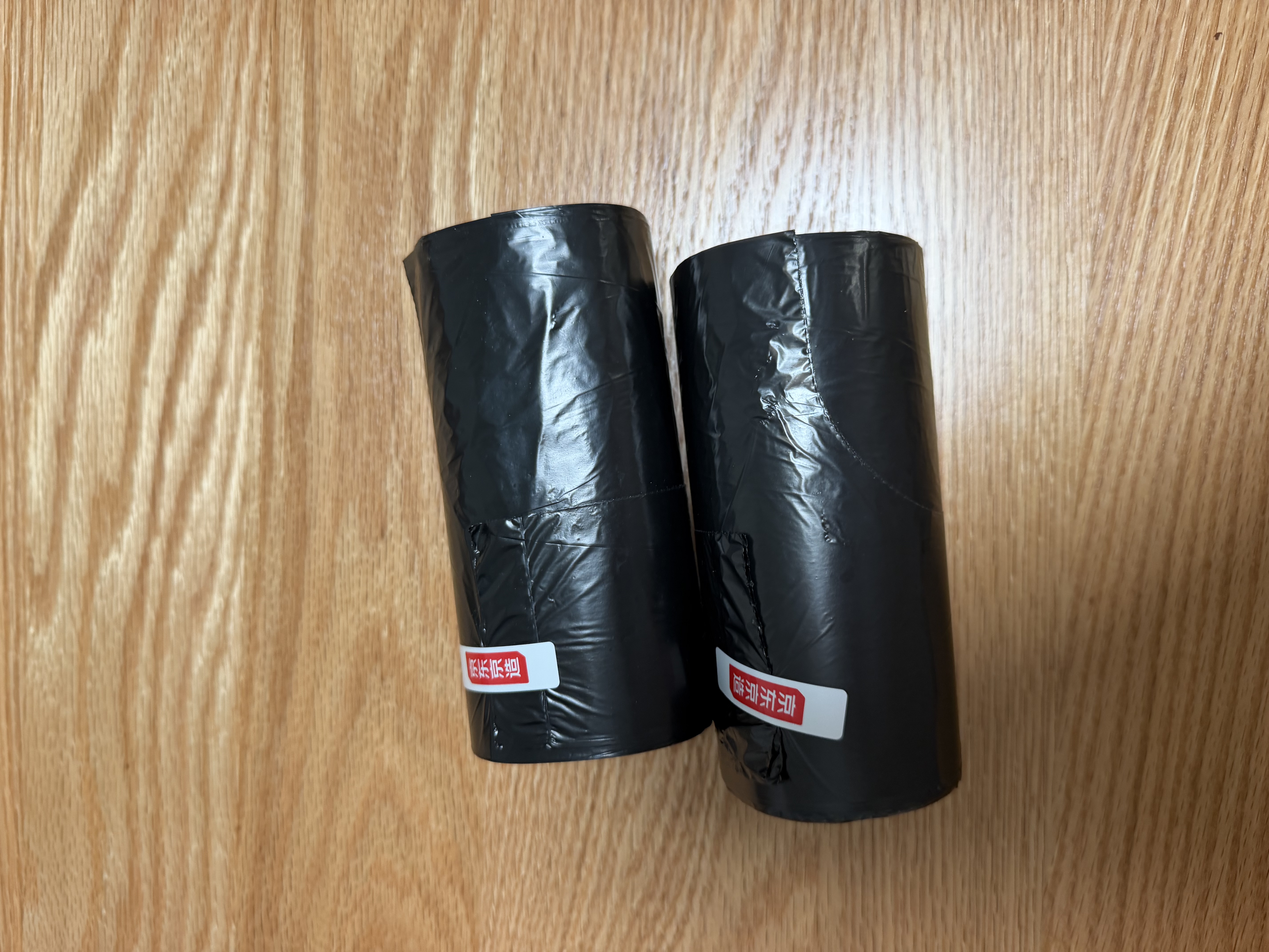 京东京造 背心式垃圾袋45*60cm*300只双面1.6丝 手提厨房家用加厚袋中号 实拍图