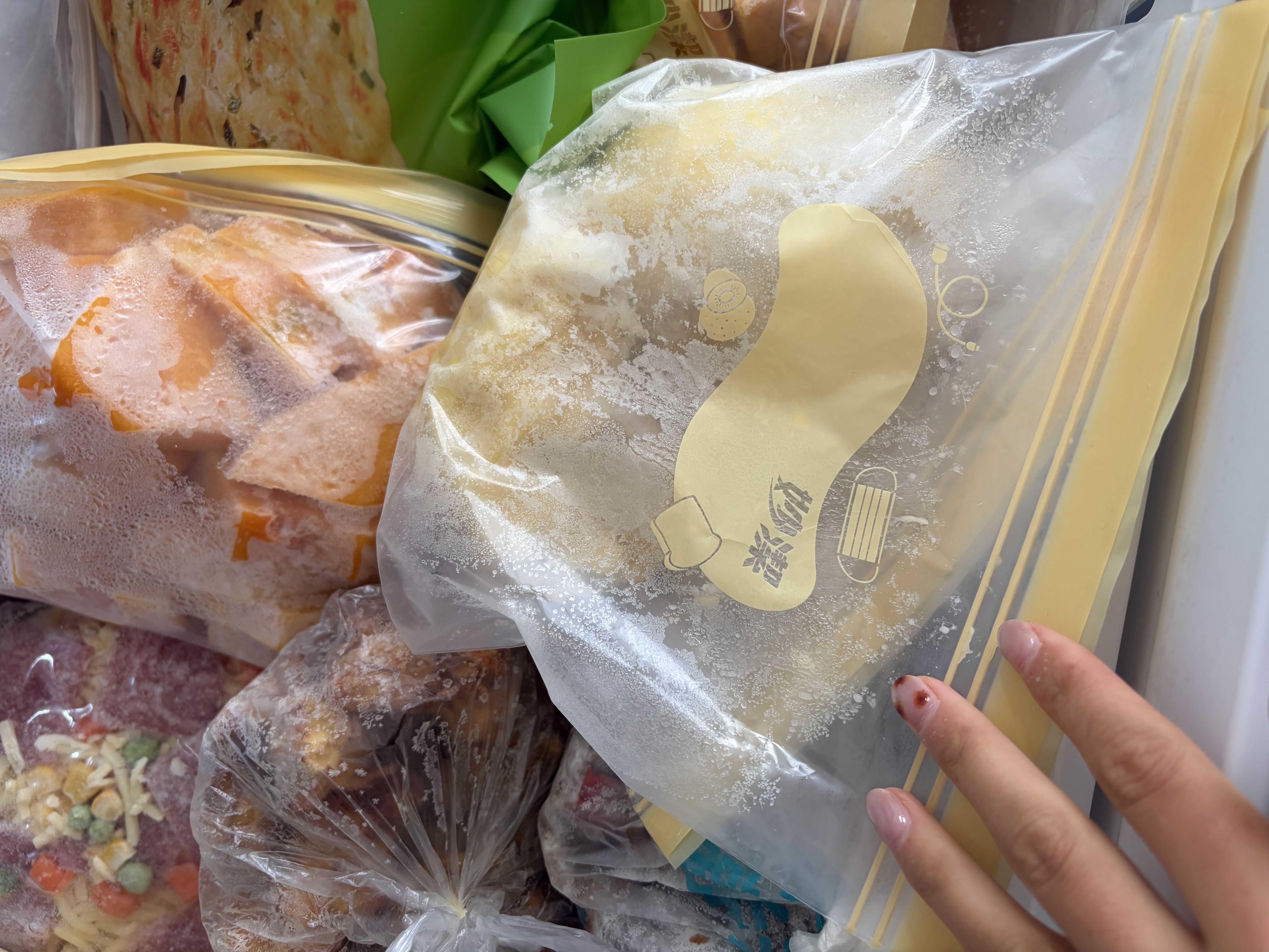 妙洁 站立密封袋 共60只 小中号组合 食品级自封袋保鲜密实袋 实拍图