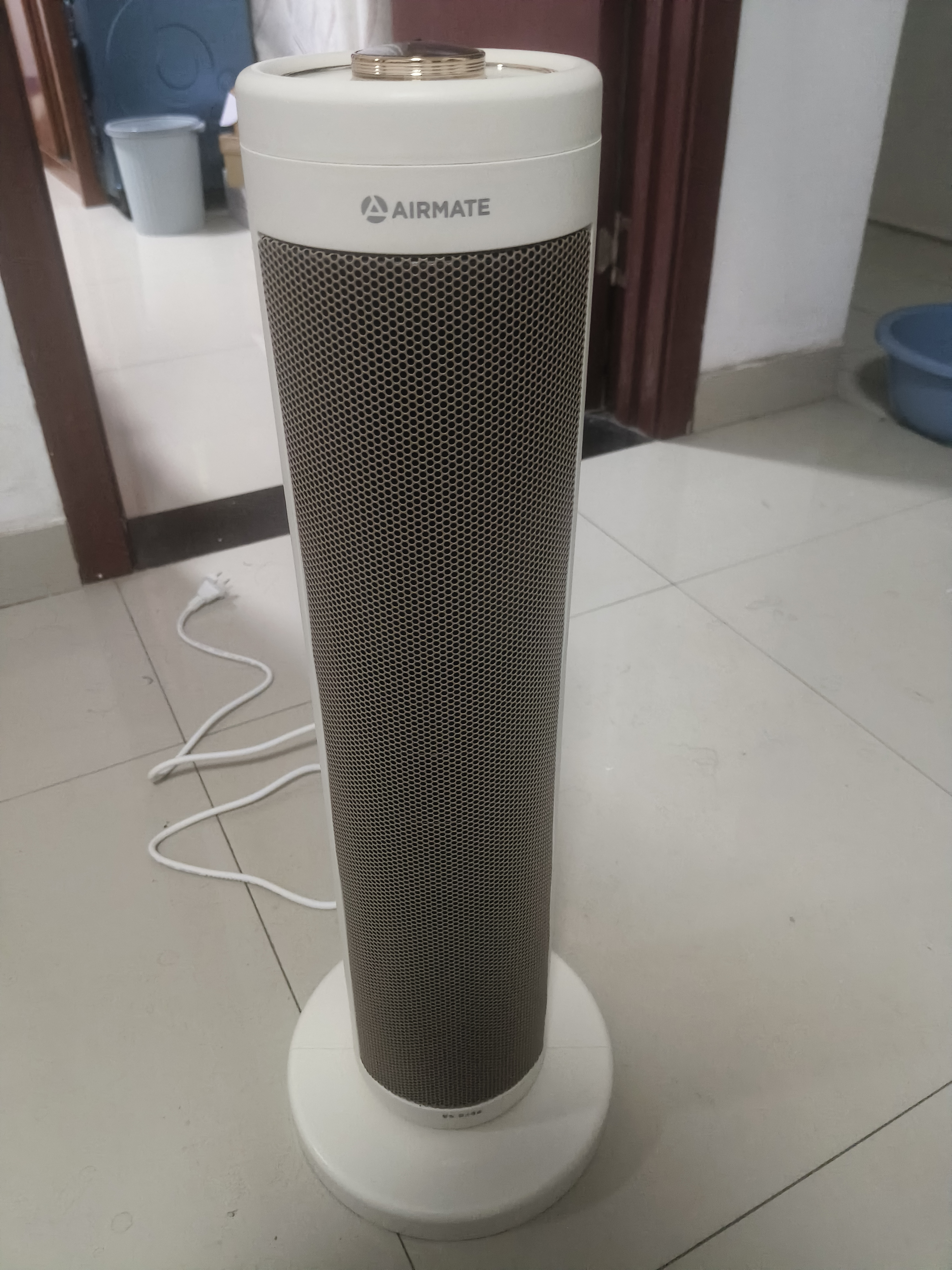 艾美特（AIRMATE）【超级单品】暖风机/石墨烯取暖器/电暖器/电热取暖器 家用全屋升温电暖气小型小太阳热风机 K72 实拍图