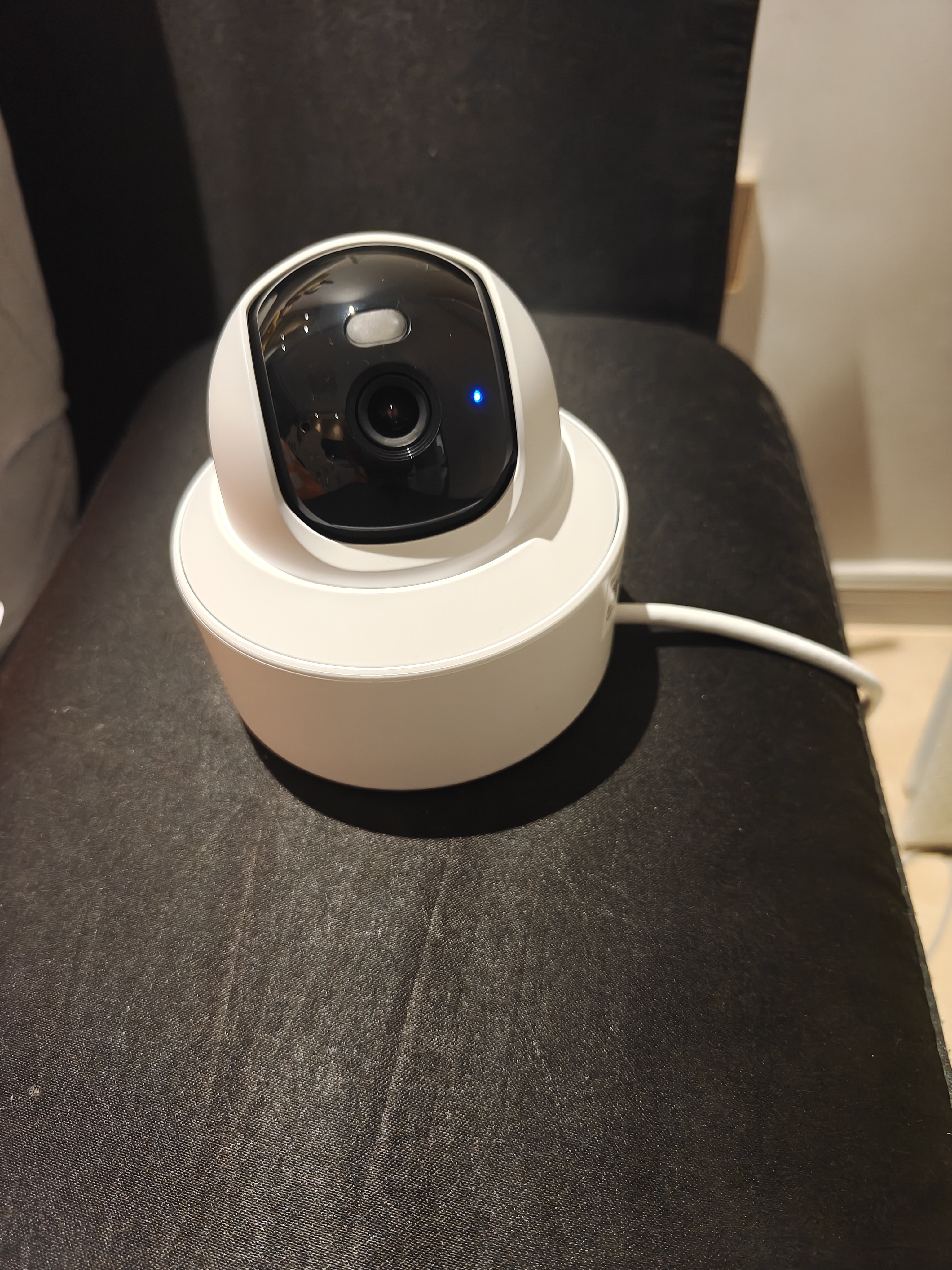 海康威视（HIKVISION）4g监控摄像头 终身免流量无需连wifi 360度无死角带夜视 商铺店铺门口全景高清无线吸顶半球 y2 实拍图