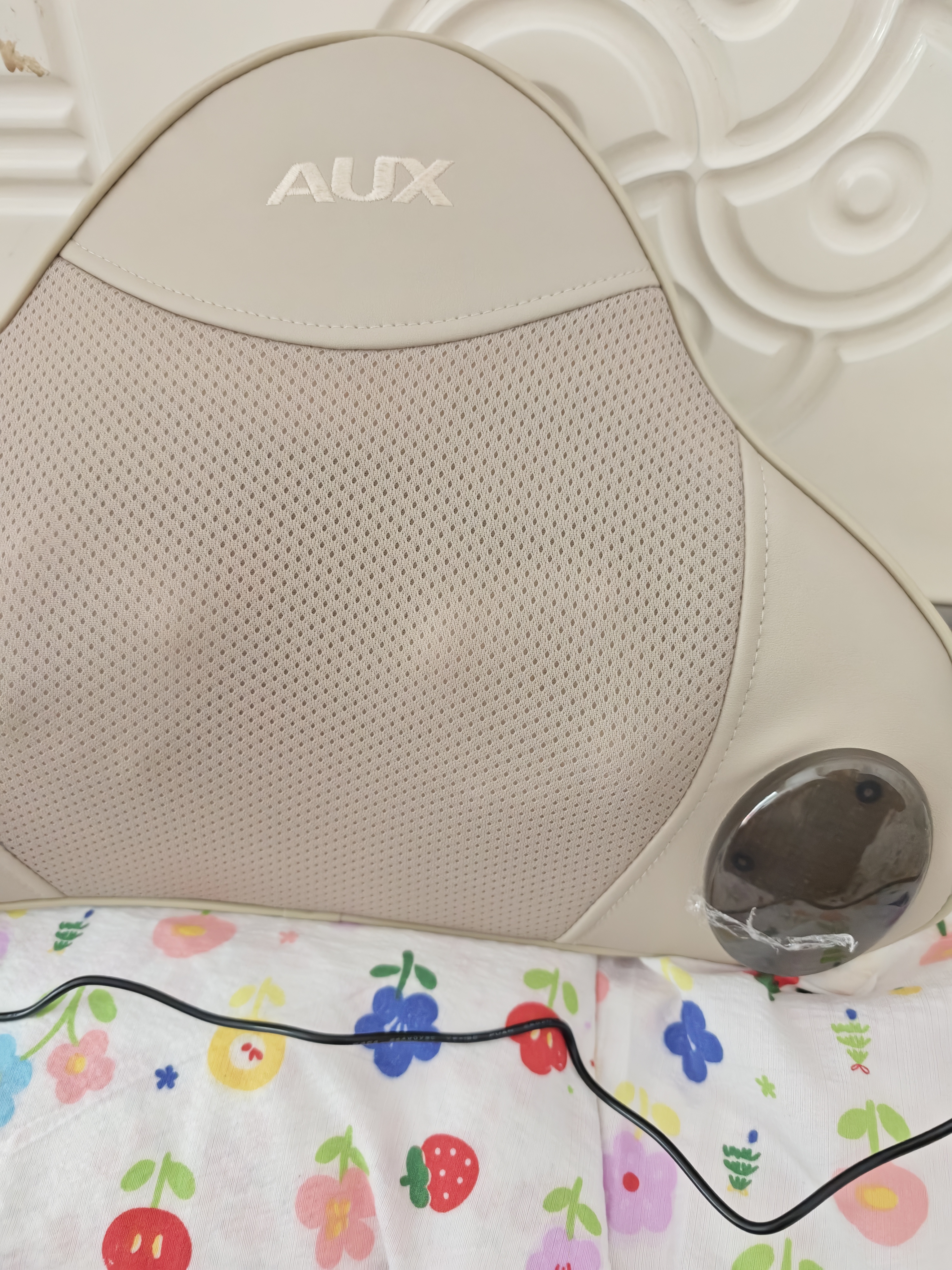 奥克斯（AUX）腰部按摩仪器按摩靠垫热敷揉捏肩颈腰背部按摩仪护腰靠枕生日礼物实用送男女朋友父母长辈 【插电礼盒款】20头滚轮+两侧肾灯热敷 【精美礼盒包装】快至当/次日达 实拍图