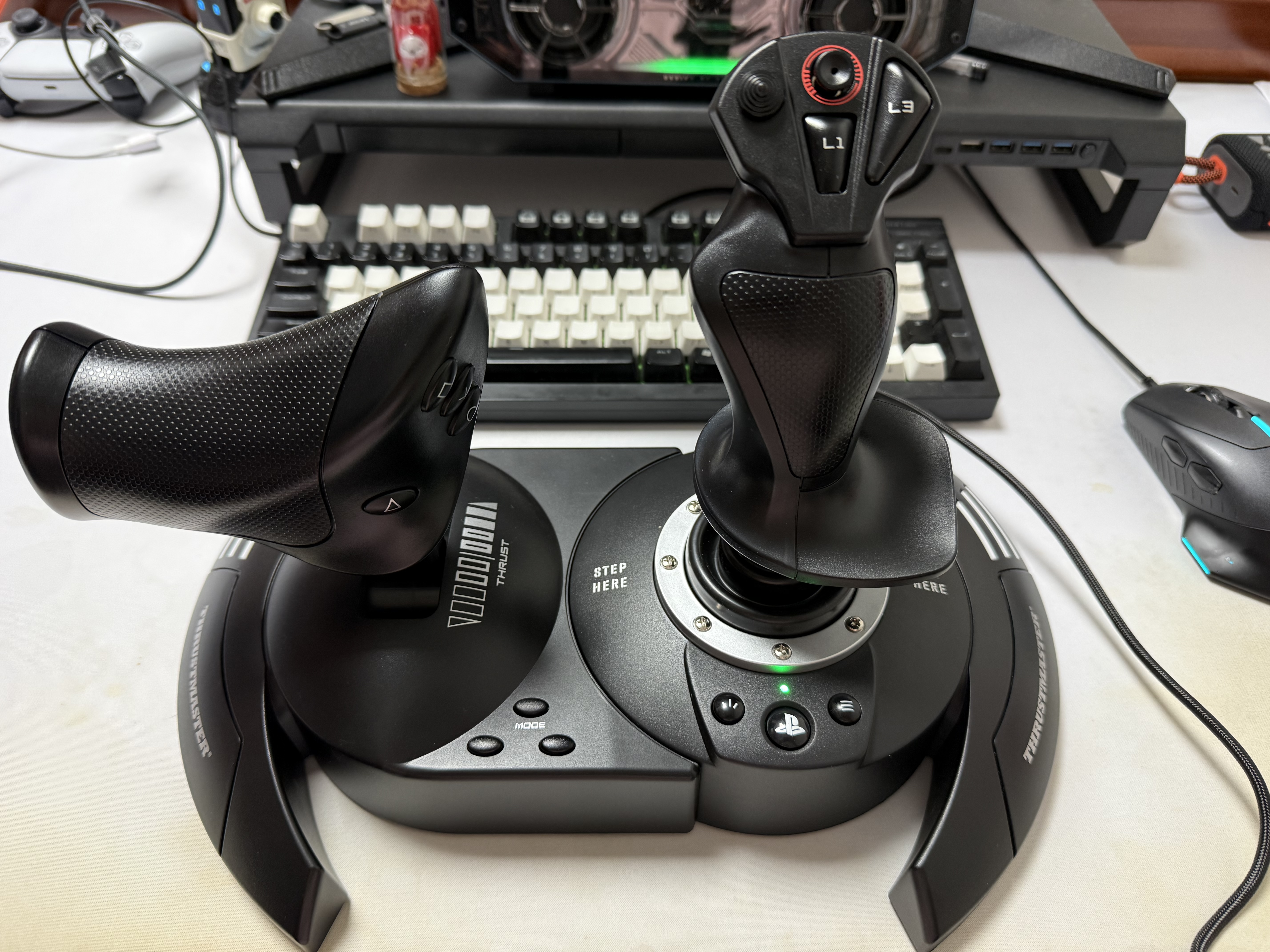图马思特（THRUSTMASTER）新品T.FLIGHT HOTAS NEO飞行摇杆 双手游戏飞机模拟器皇牌空战8振动利器兼容PC/PS4/PS5即插即用 实拍图
