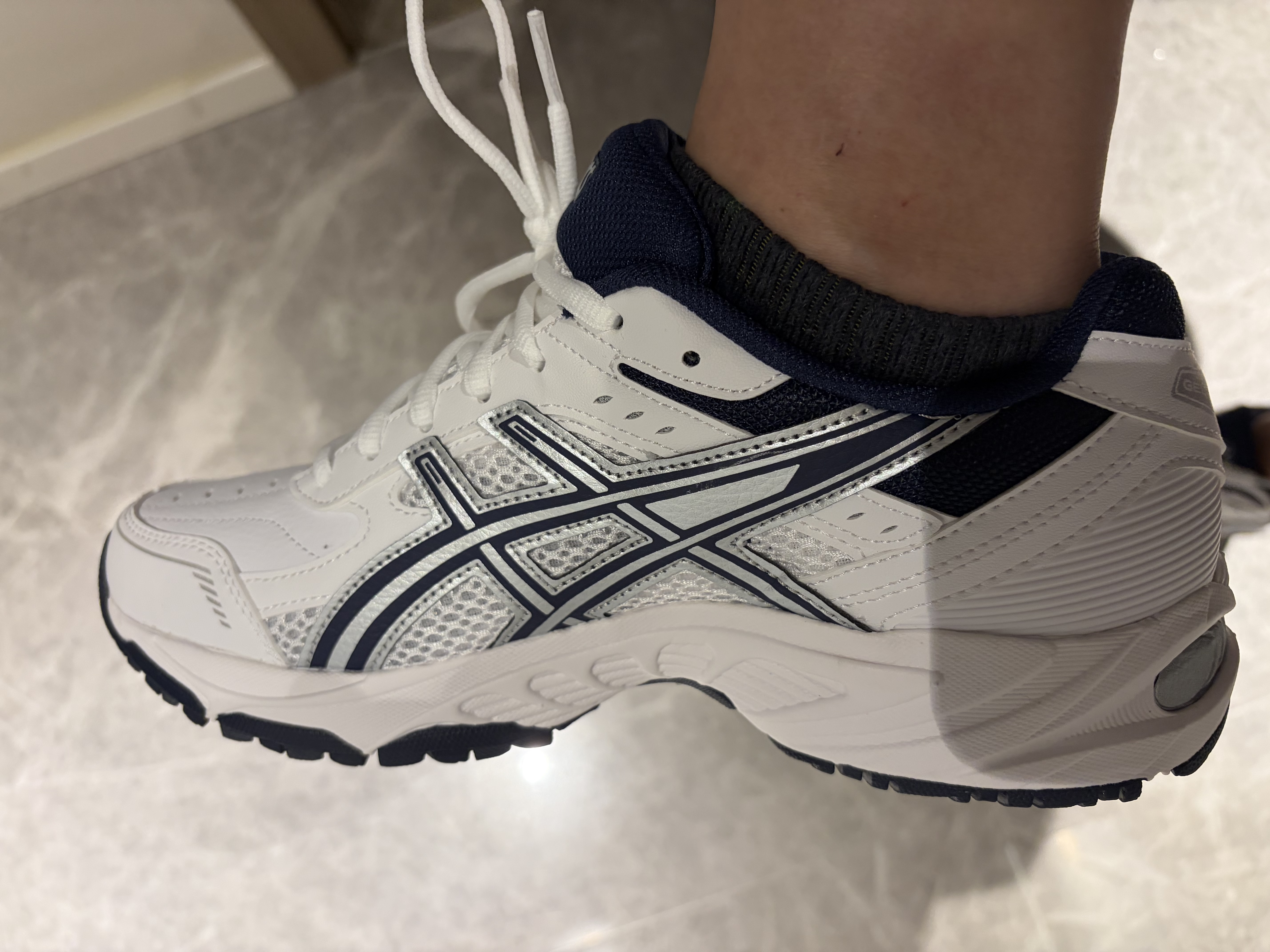 亚瑟士ASICS运动休闲鞋男鞋女鞋情侣百搭运动鞋复古跑鞋 GEL-170TR 白色/深蓝色 42 实拍图