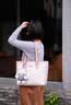 纪诗哲轻奢包包女包2026年新款单肩包女士手提托特包生日礼物送女友老婆 粉色｜配垂耳兔挂饰｜品牌礼盒装 女士包包洋气小众时尚百搭高级感实用情人节纪念日礼物 实拍图