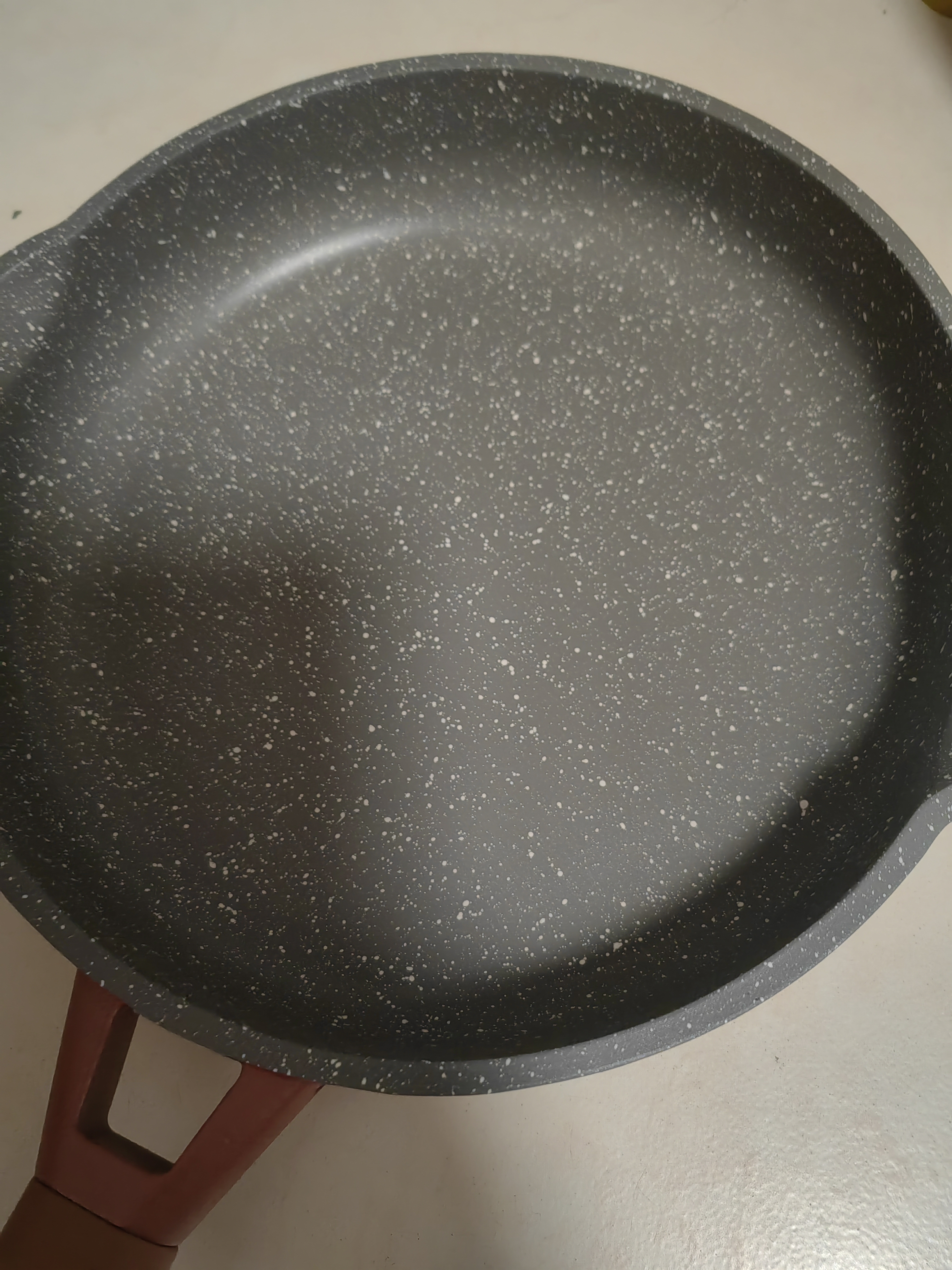苏泊尔有钛平底锅不粘锅 抗菌率99.9%星星石有钛耐磨煎锅24cmEJ24AKJ01 实拍图