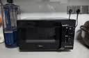 美的（Midea）微波炉经典升级款M2A 家用小型20升平板式易清洁快捷双旋钮高效速热杀菌除味2026新款 实拍图