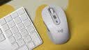 罗技（Logitech）M750M 通用版鼠标 无线鼠标 静音鼠标 对称鼠标 白色 带Logi Bolt USB接收器 实拍图