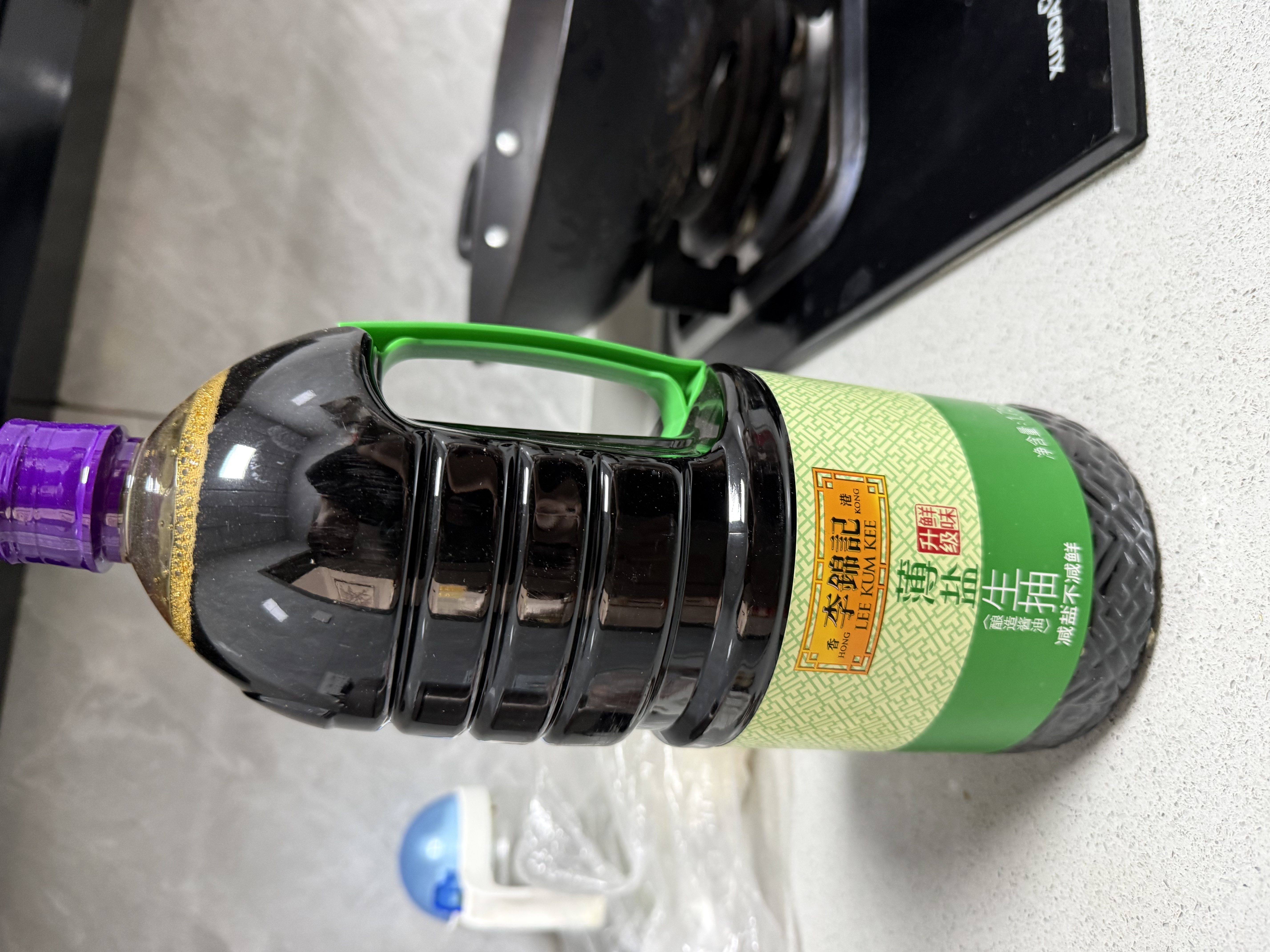 李锦记【百厨大战同款】 薄盐系列 薄盐生抽1.75L【减盐25%* 一级】健康 实拍图