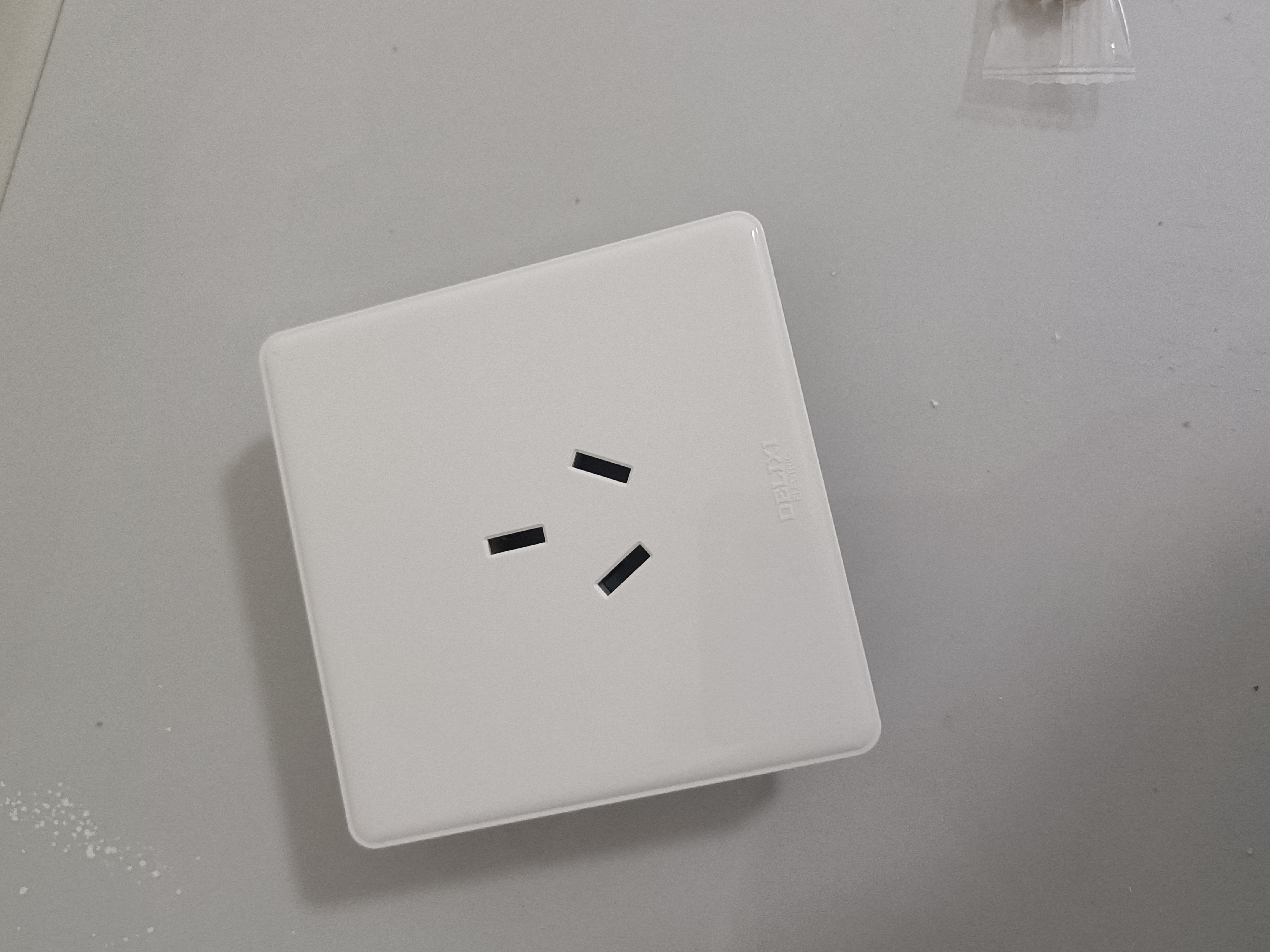 德力西（DELIXI）开关插座面板 CD815系列 16A三孔空调插座 QSE86S16 实拍图