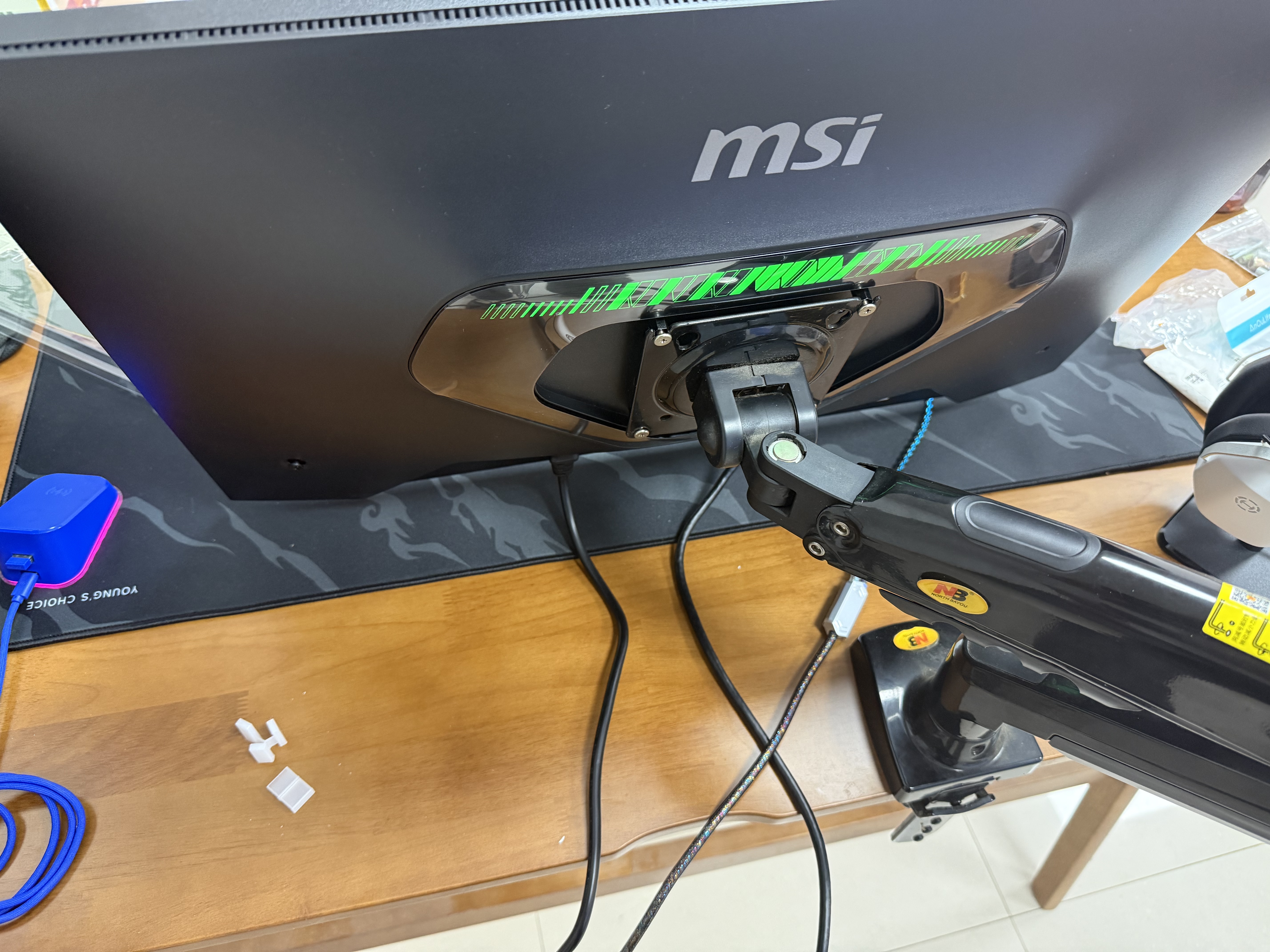 微星（MSI）玄龙 27英寸2K340Hz 1152分区 QD-MiniLED护眼屏 旋转升降游戏电竞显示器 电脑显示屏 MAG276QRM34 实拍图