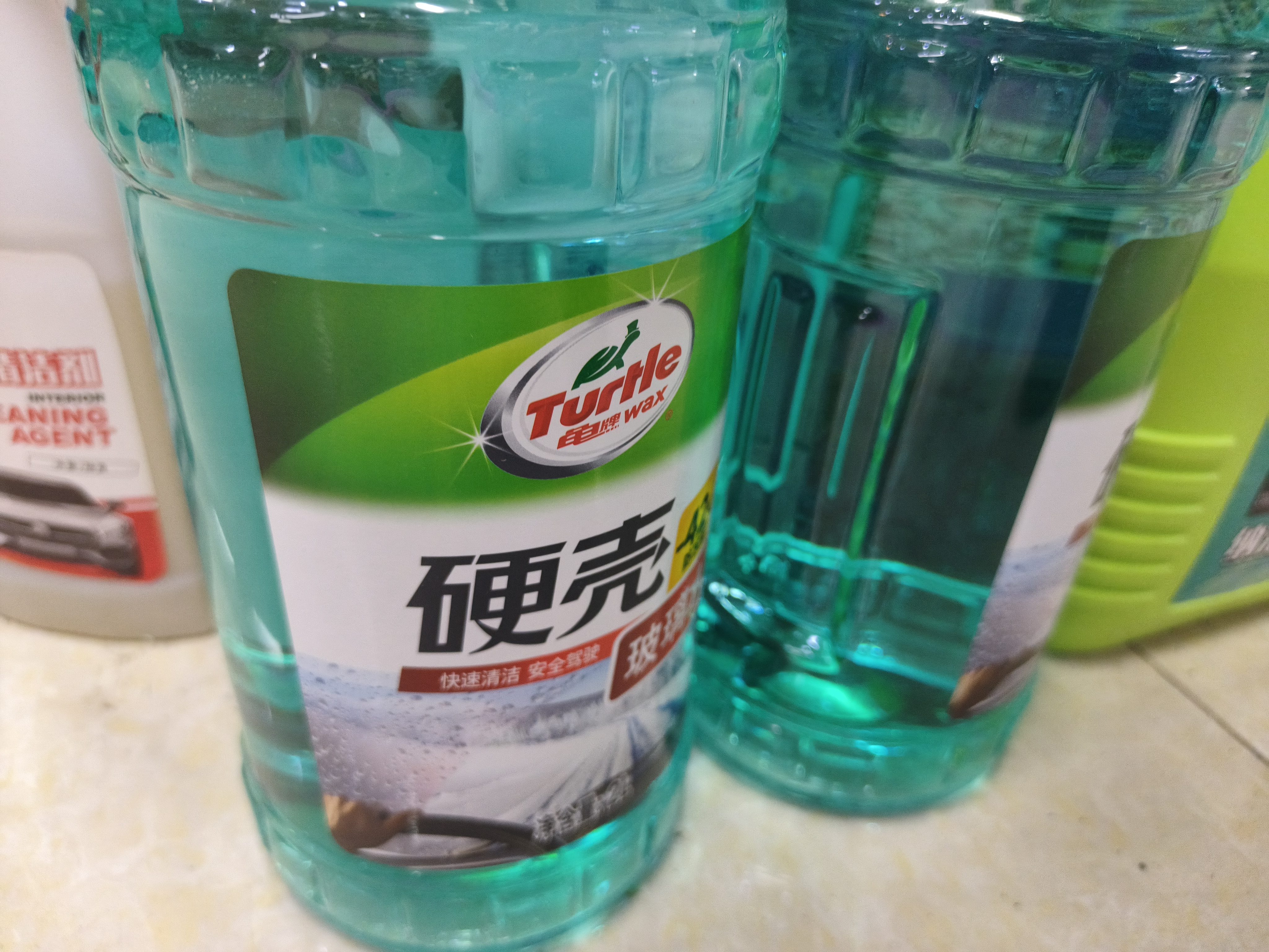 龟牌（Turtle Wax）硬壳玻璃水防冻-42度汽车冬季去油膜强力去污雨刮水2L*6瓶 实拍图
