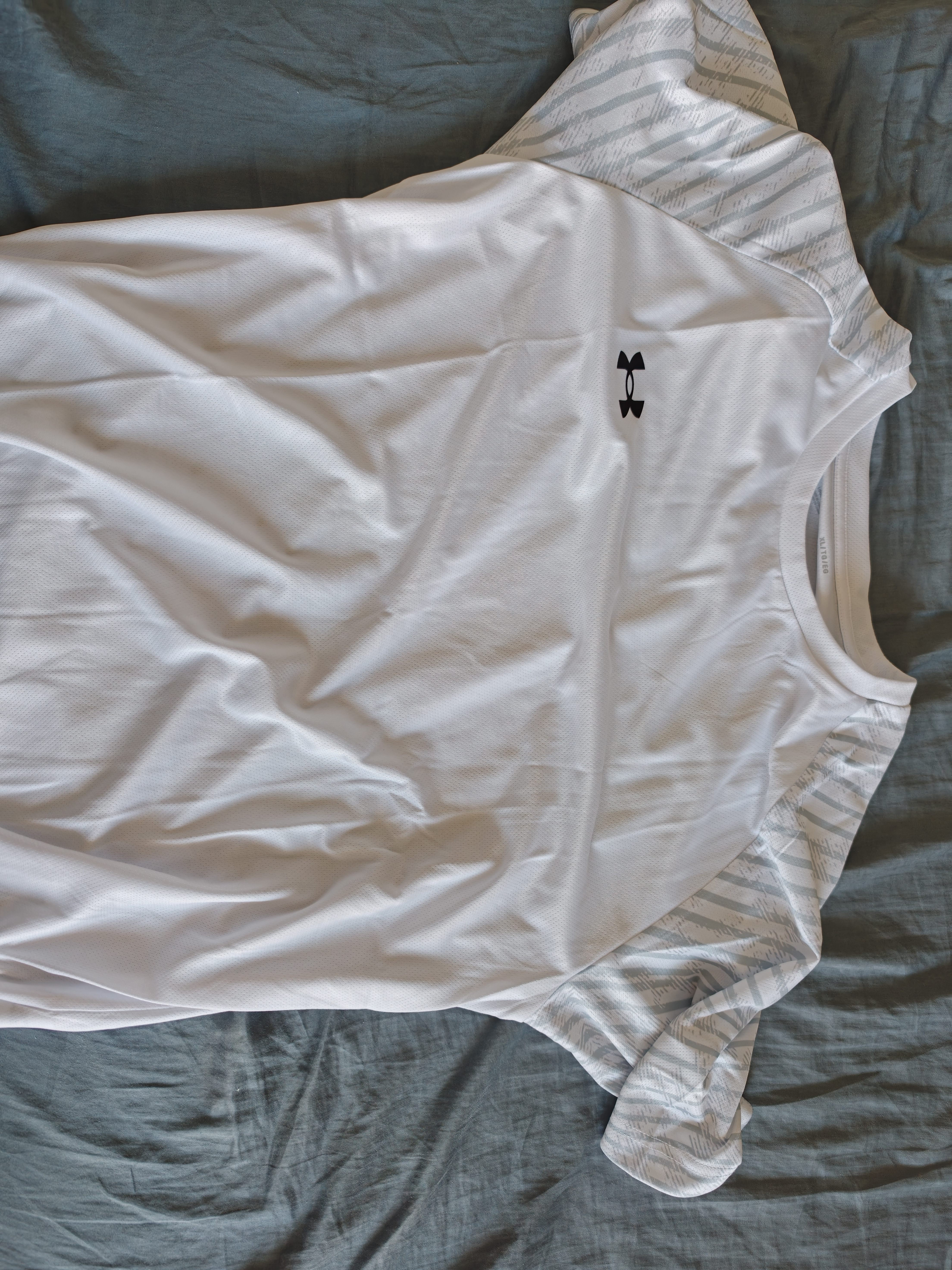 安德玛（Under Armour）速干运动短袖T恤男夏季足球上衣吸湿排汗健身透气训练服球衣 实拍图