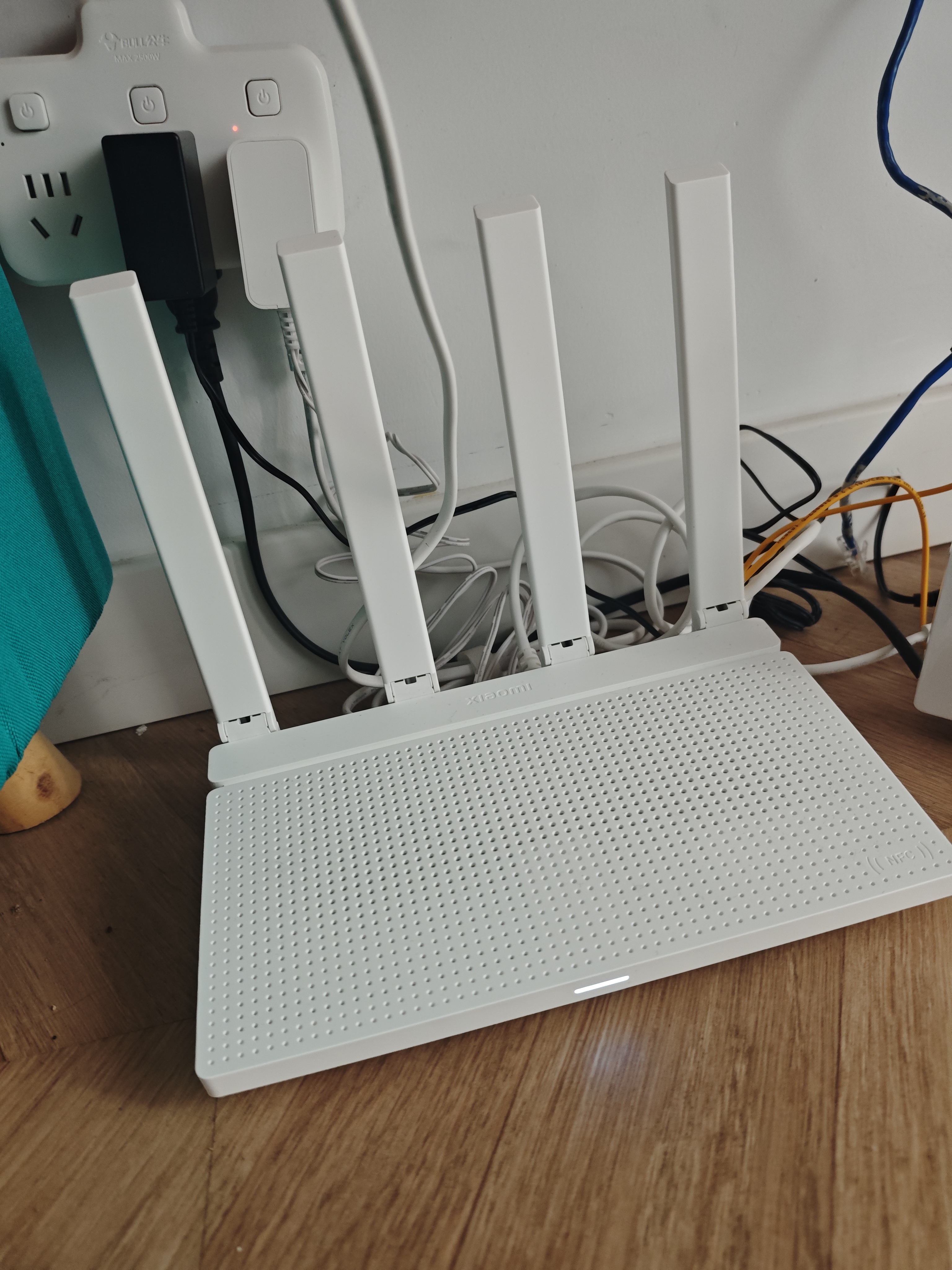 小米（MI）路由器AX3000T 千兆双频 穿墙王 大户型覆盖 5G智能家用无线 游戏路由 一碰连 NFC快连 双宽带聚合 实拍图