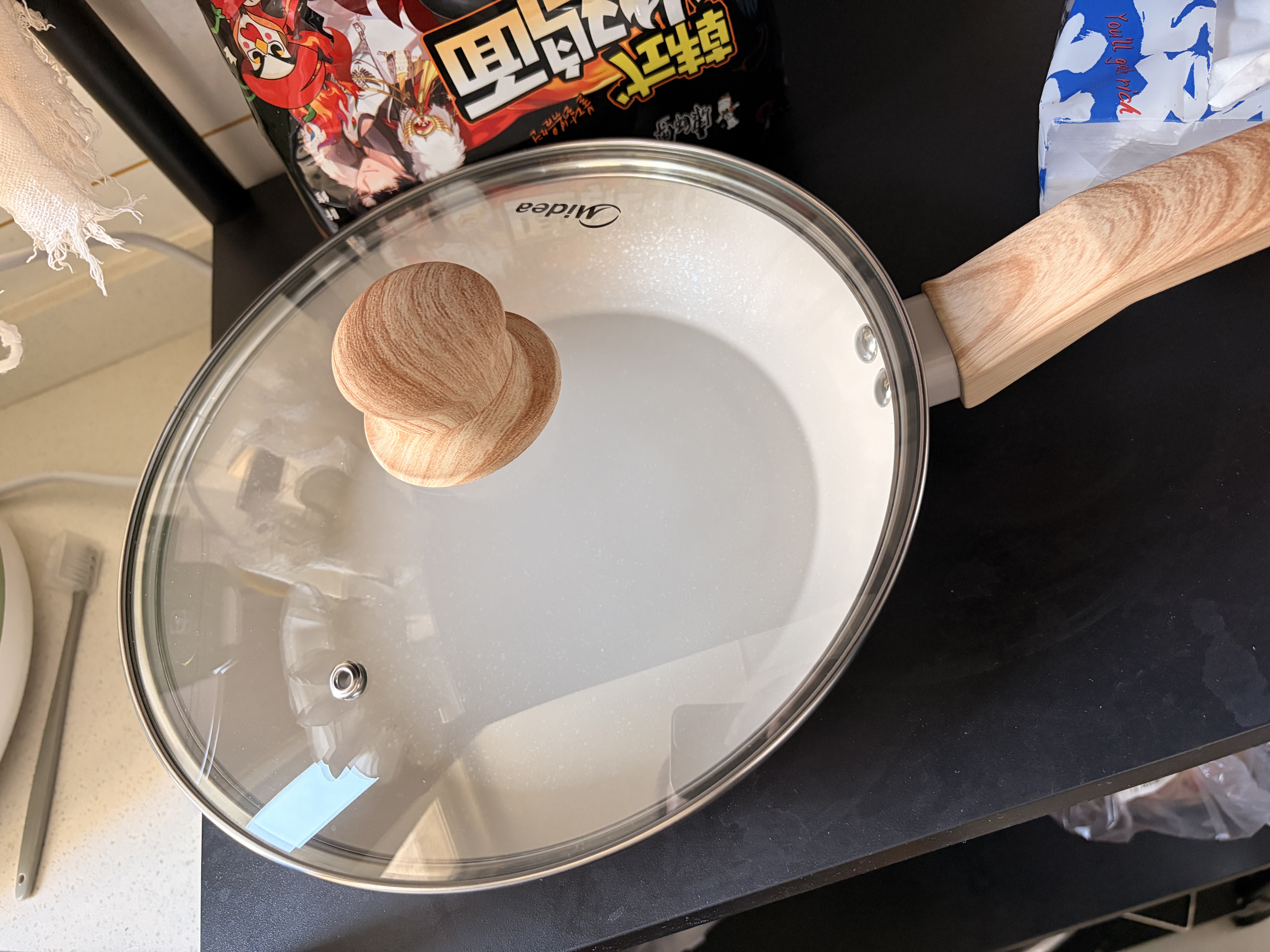 美的（Midea）有钛平底锅不粘锅24cm煎锅炒锅煎蛋煎牛排煎饼电磁炉燃气灶通用 实拍图