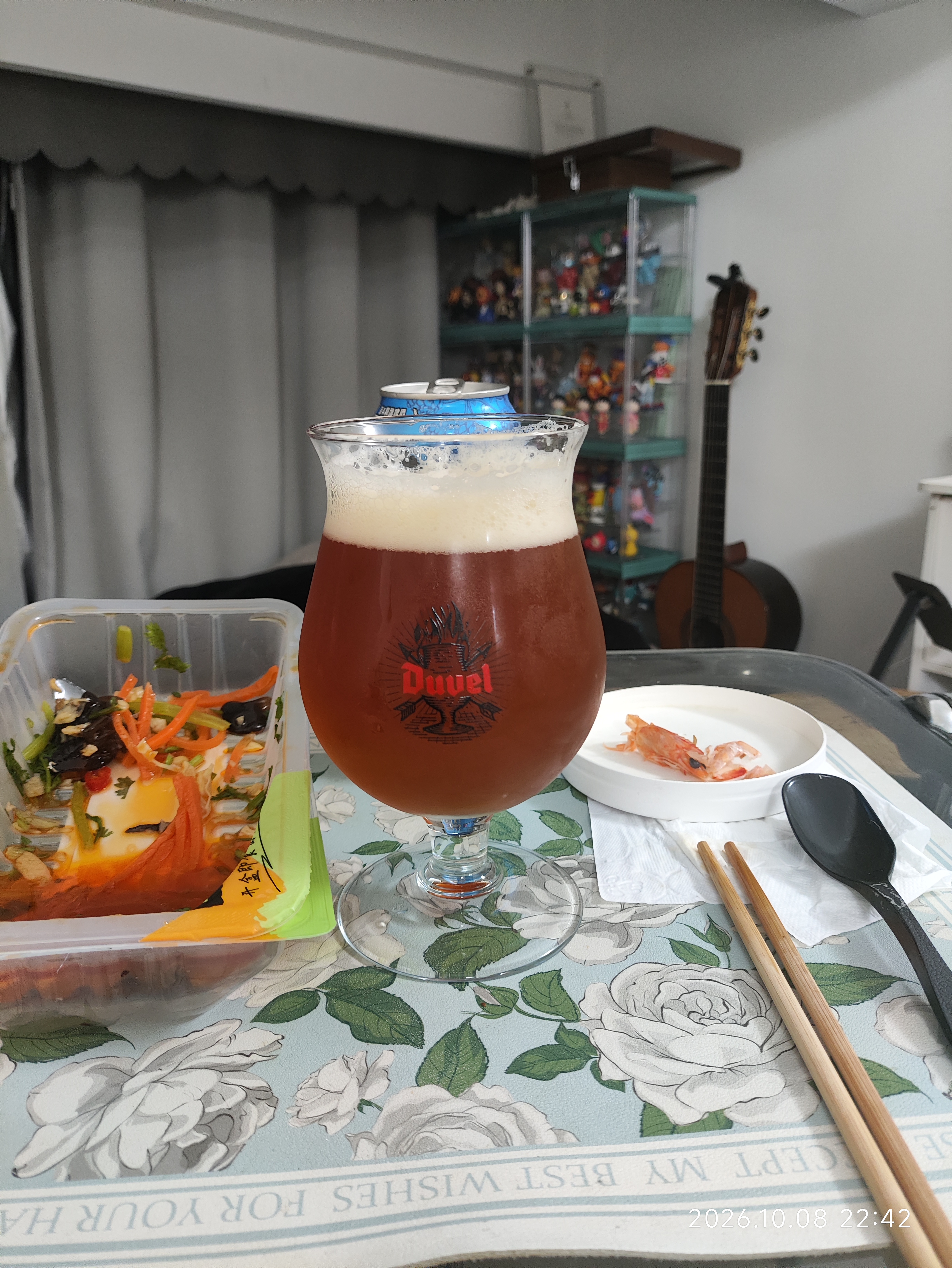 督威三花330ml*4瓶+1酒杯礼盒装【马年杯或普通杯，不能调换望理解】 实拍图