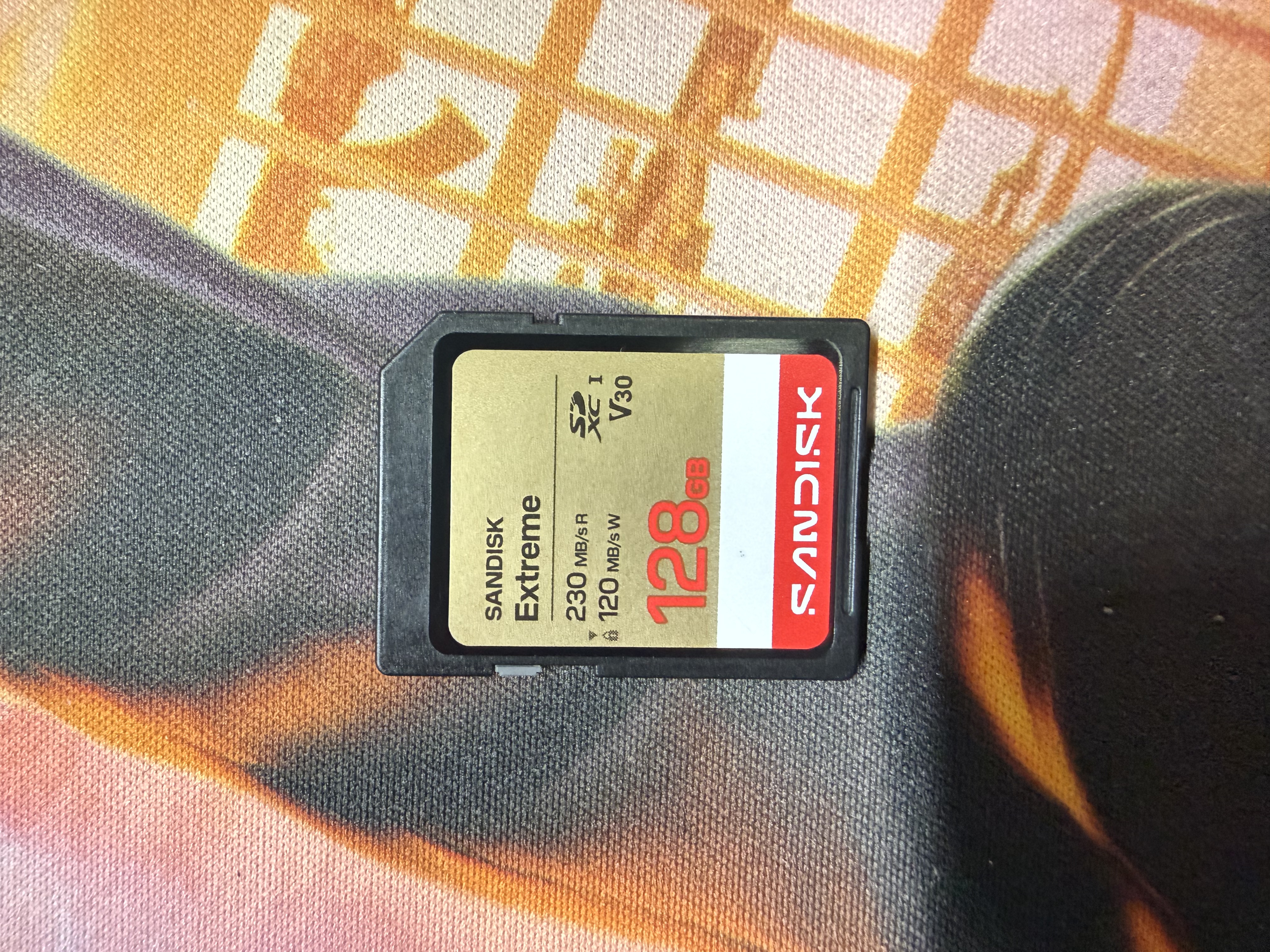 Sandisk闪迪128GB SD内存卡 4K V30 U3 C10 相机存储卡 读速230MB/s 写速120MB/s 高速连拍 微单/单反相机 实拍图